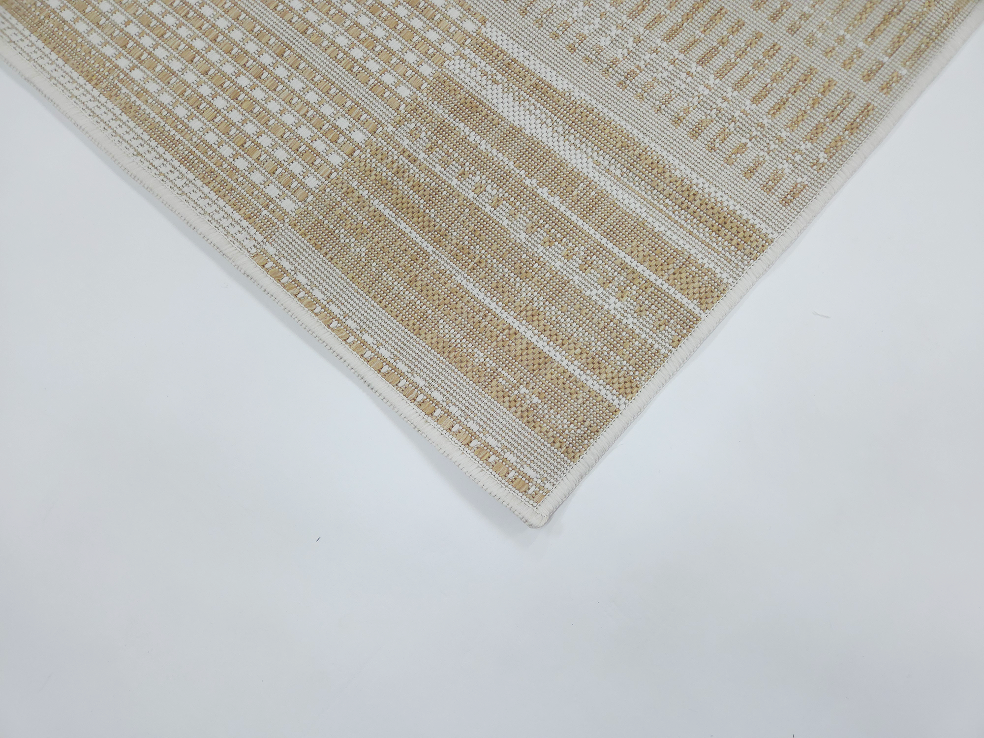 LUSH 1150 Ecru New Natural