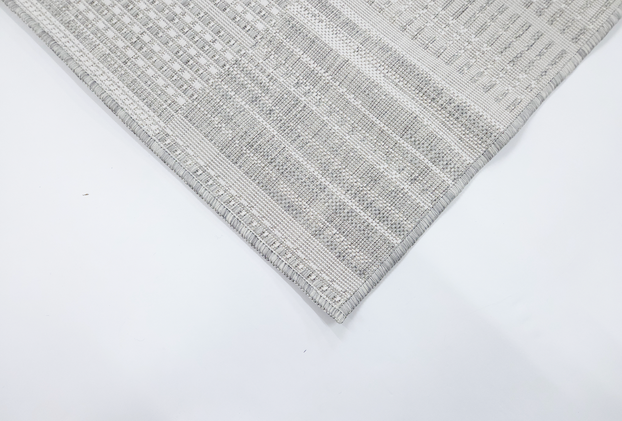 LUSH 1150 Ecru S. Grey