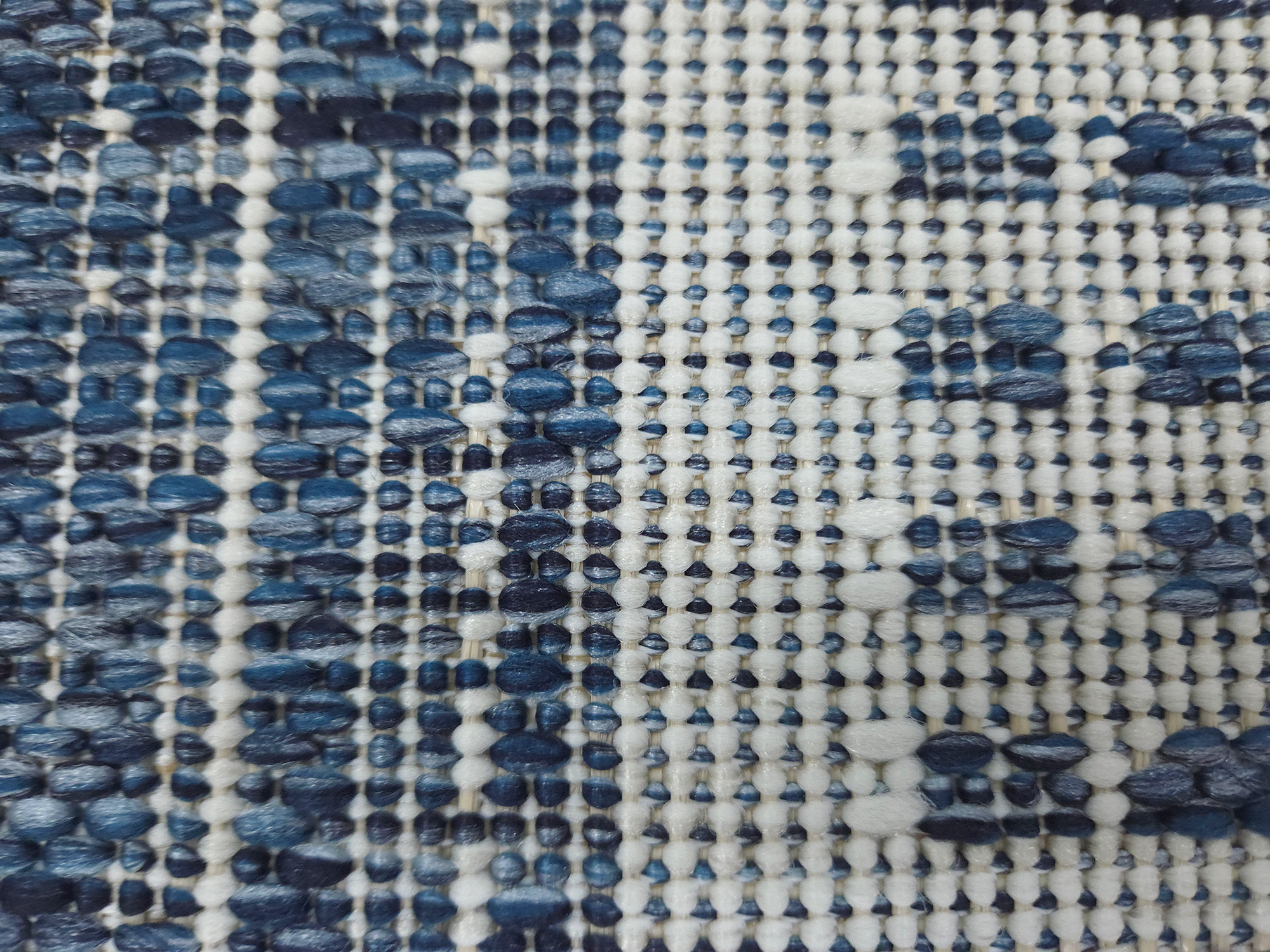 LUSH 1150 Ecru S. Navy