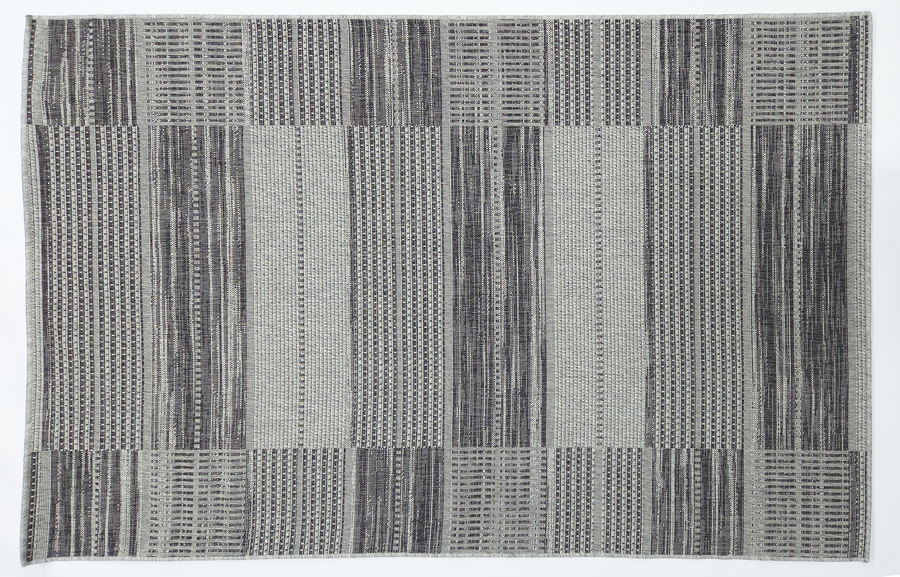 LUSH 1150 S. Grey S. Black