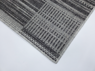 LUSH 1150 S. Grey S. Black