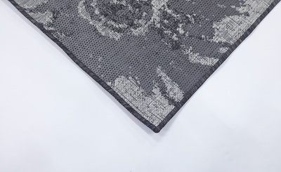 LUSH 1173 S. Black S. Grey