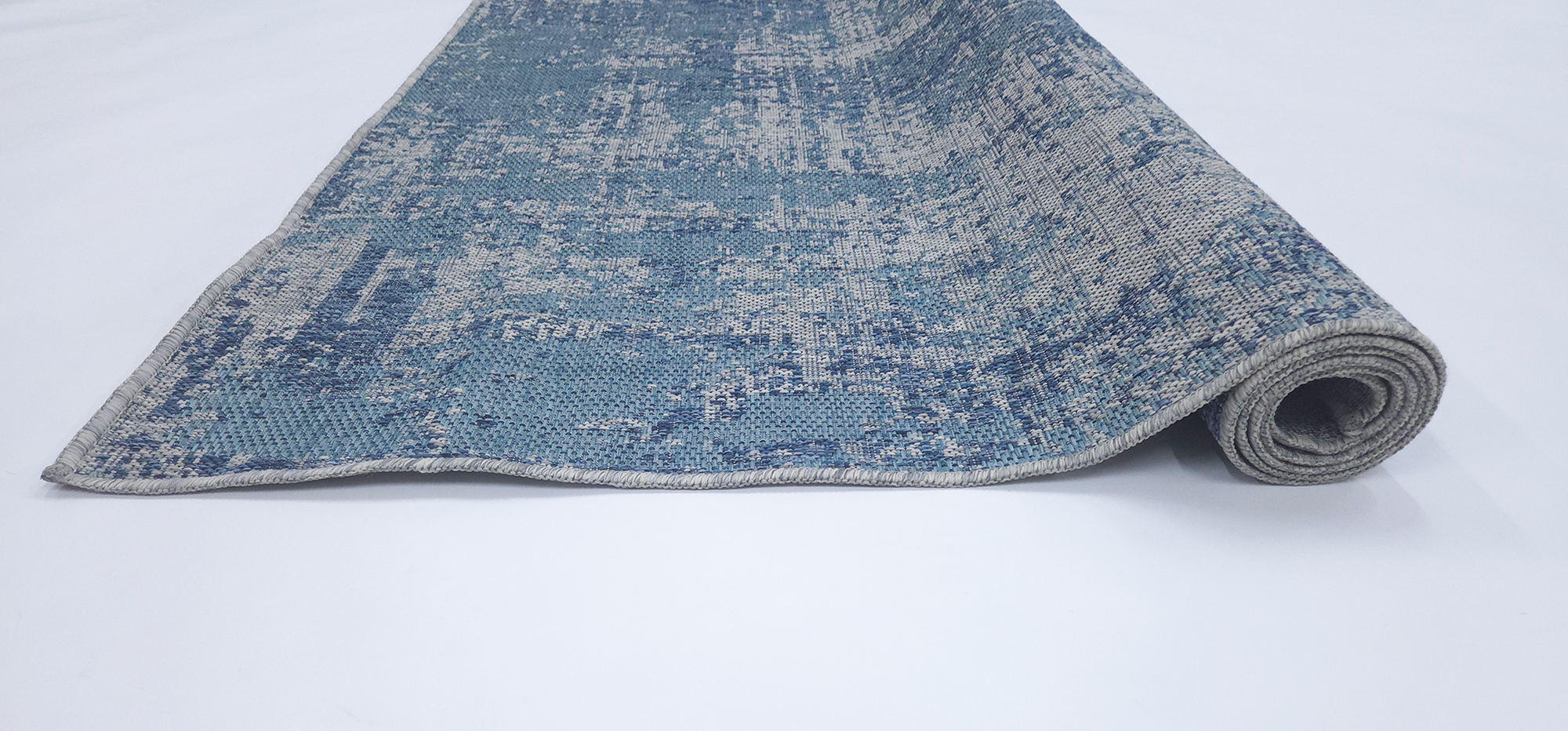 LUSH 1175 S. Grey S. Navy