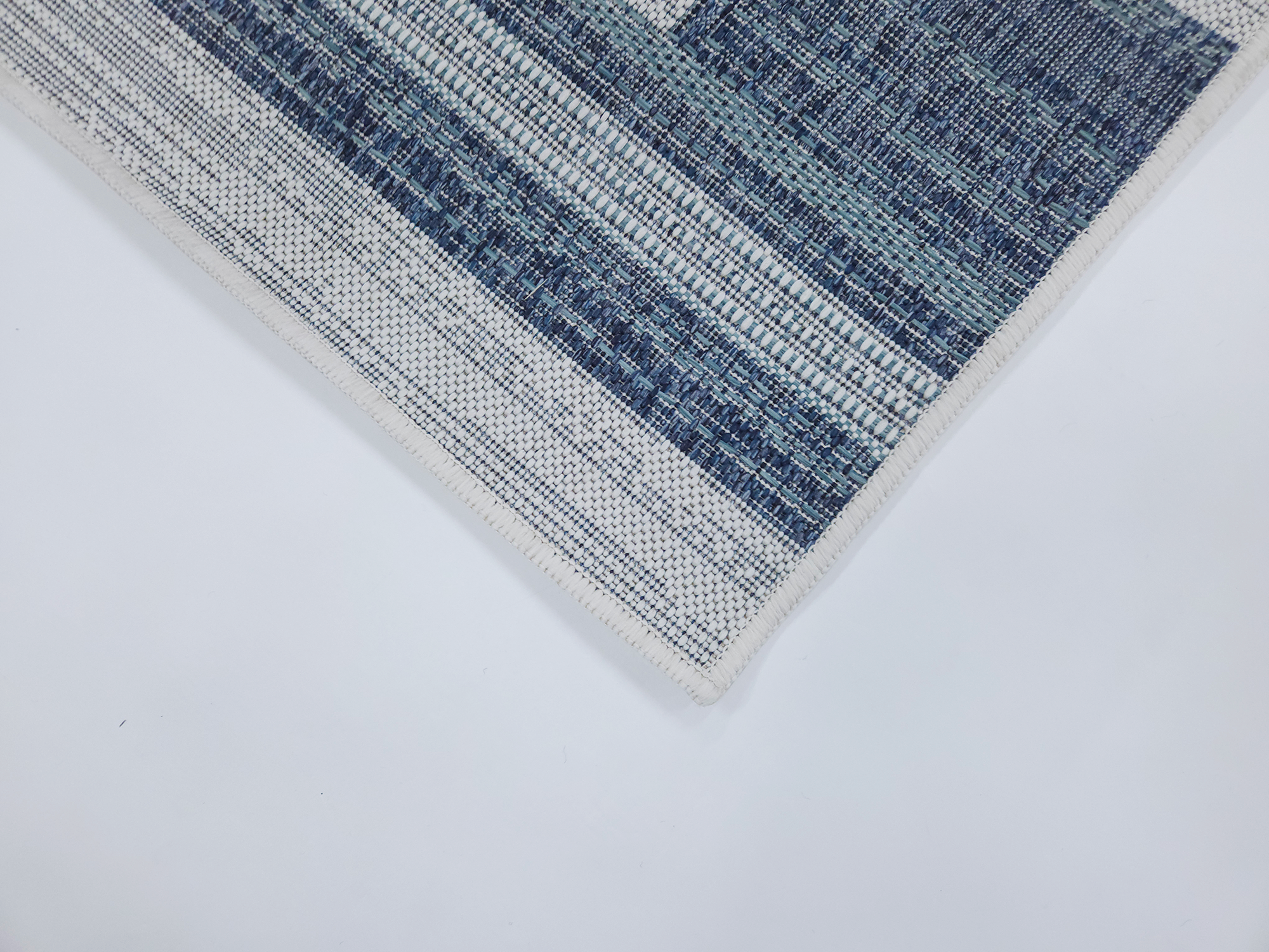 LUSH 1179 Ecru S. Navy S.AQUA