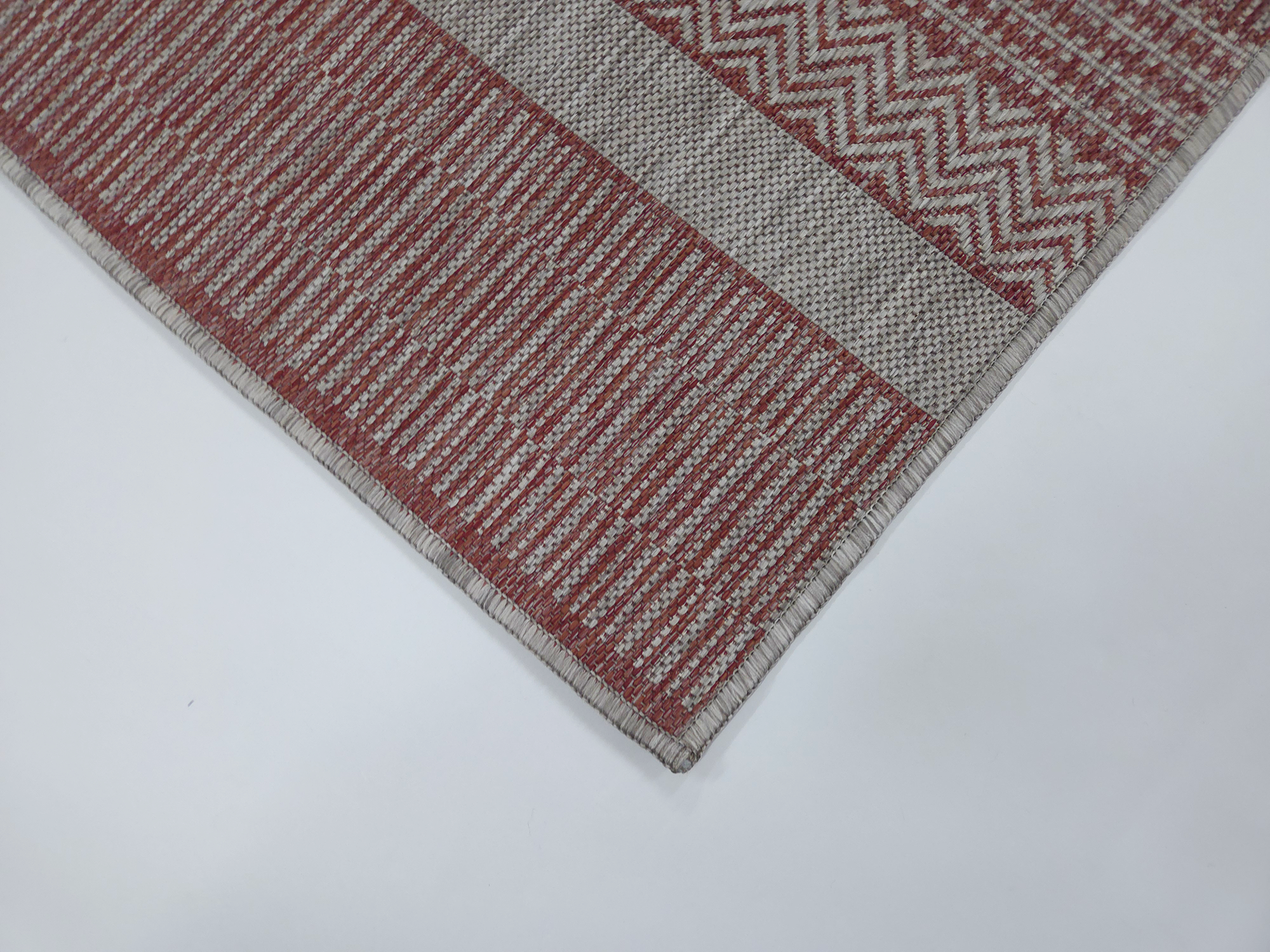 LUSH 1187 S. Beige S. Red