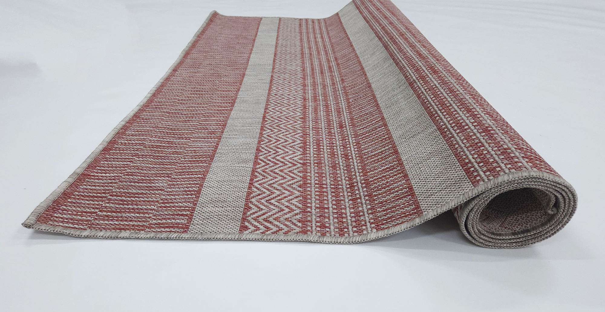 LUSH 1187 S. Beige S. Red