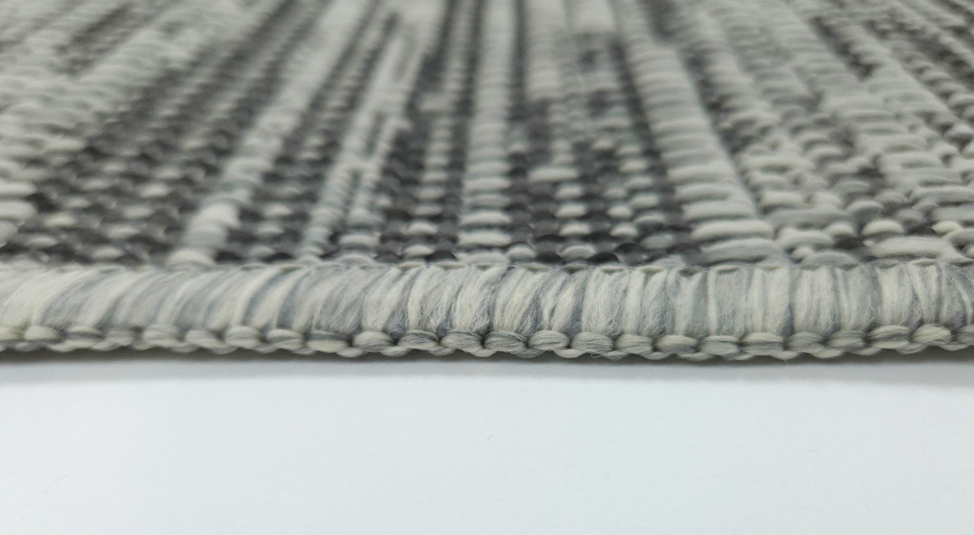 LUSH 1193 S. Grey S. Black