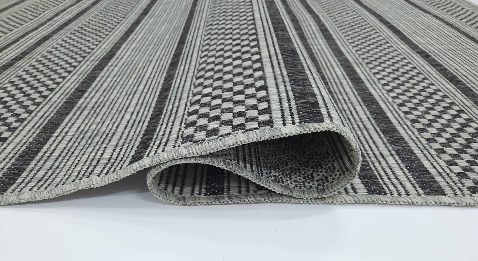 Coast 2235 S. Grey S. Black