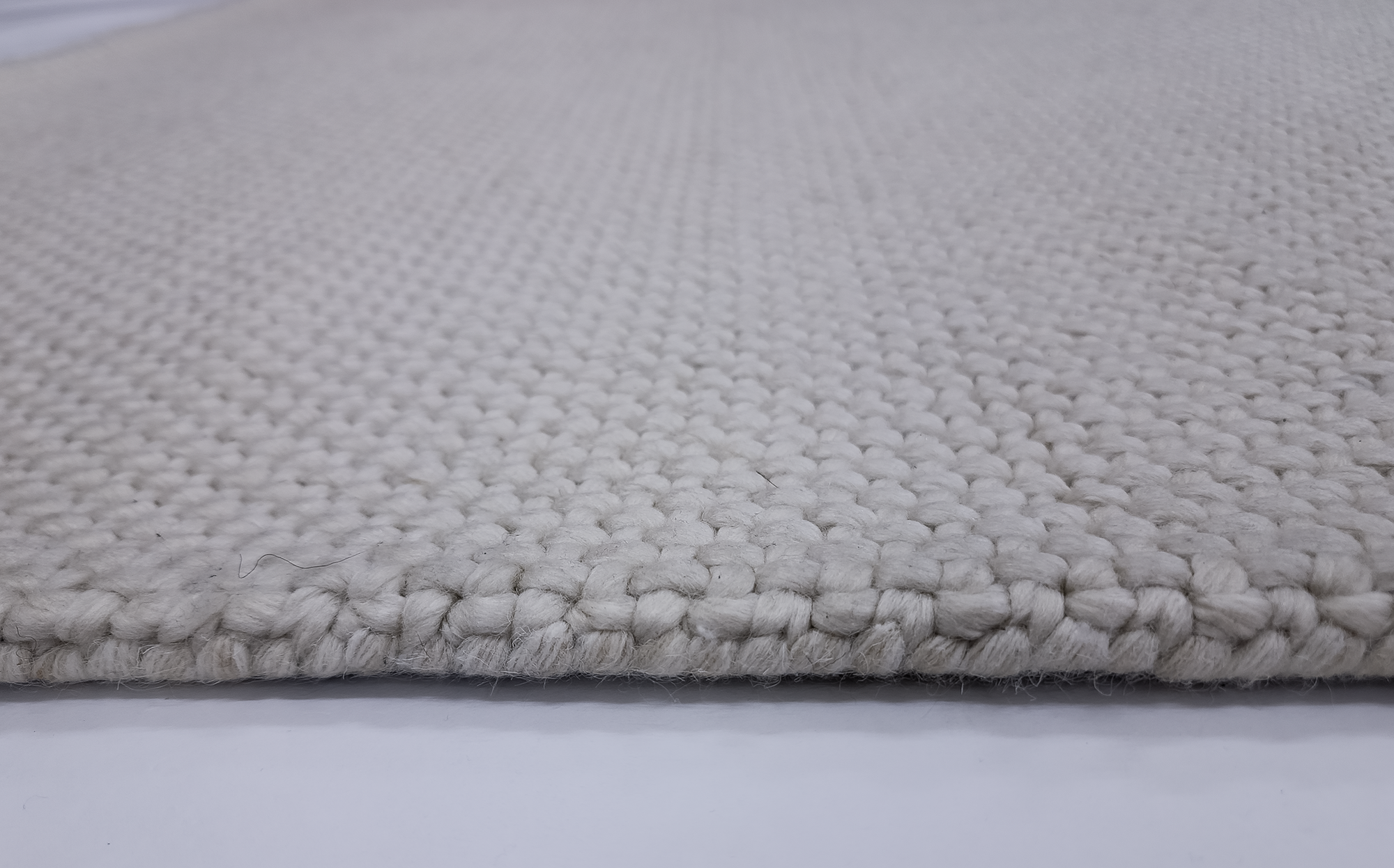 AMIRA IVORY-WOOL & POLYESTER