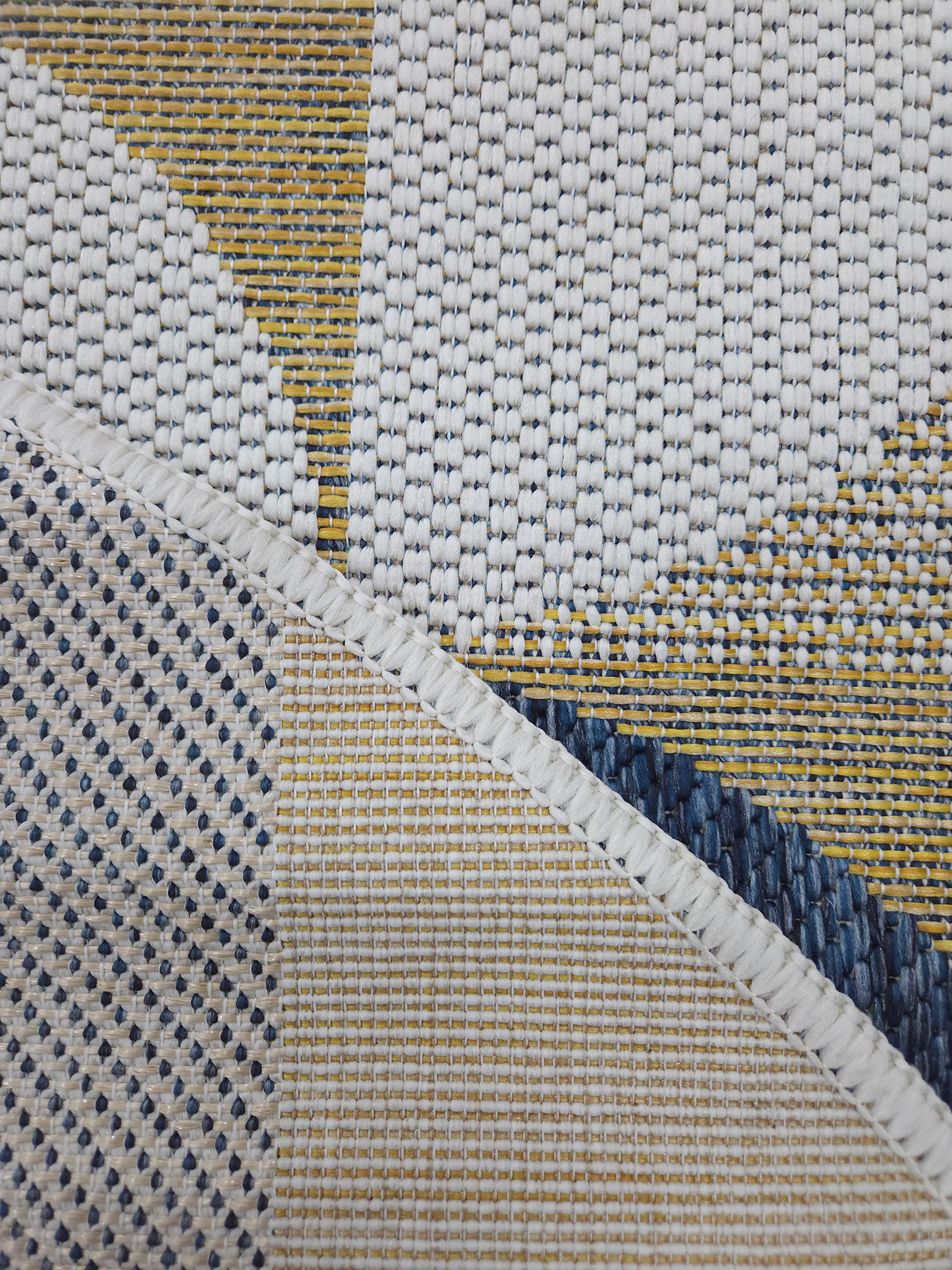 Flora 1113 Ecru S. Navy S.AQUA (Round)