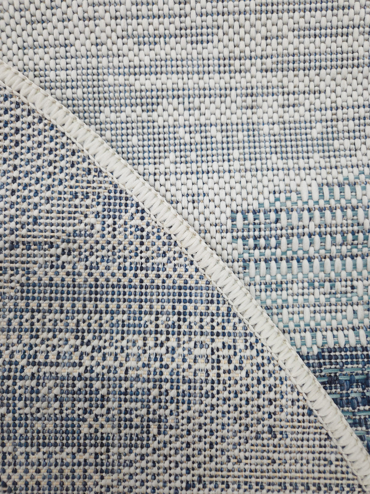 LUSH 1179 Ecru S. Navy S.AQUA