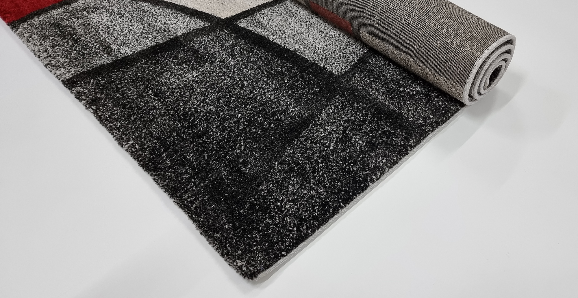 TITAN 723 BLACK / RED