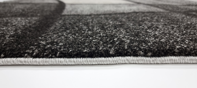 TITAN   723 BLACK / RED