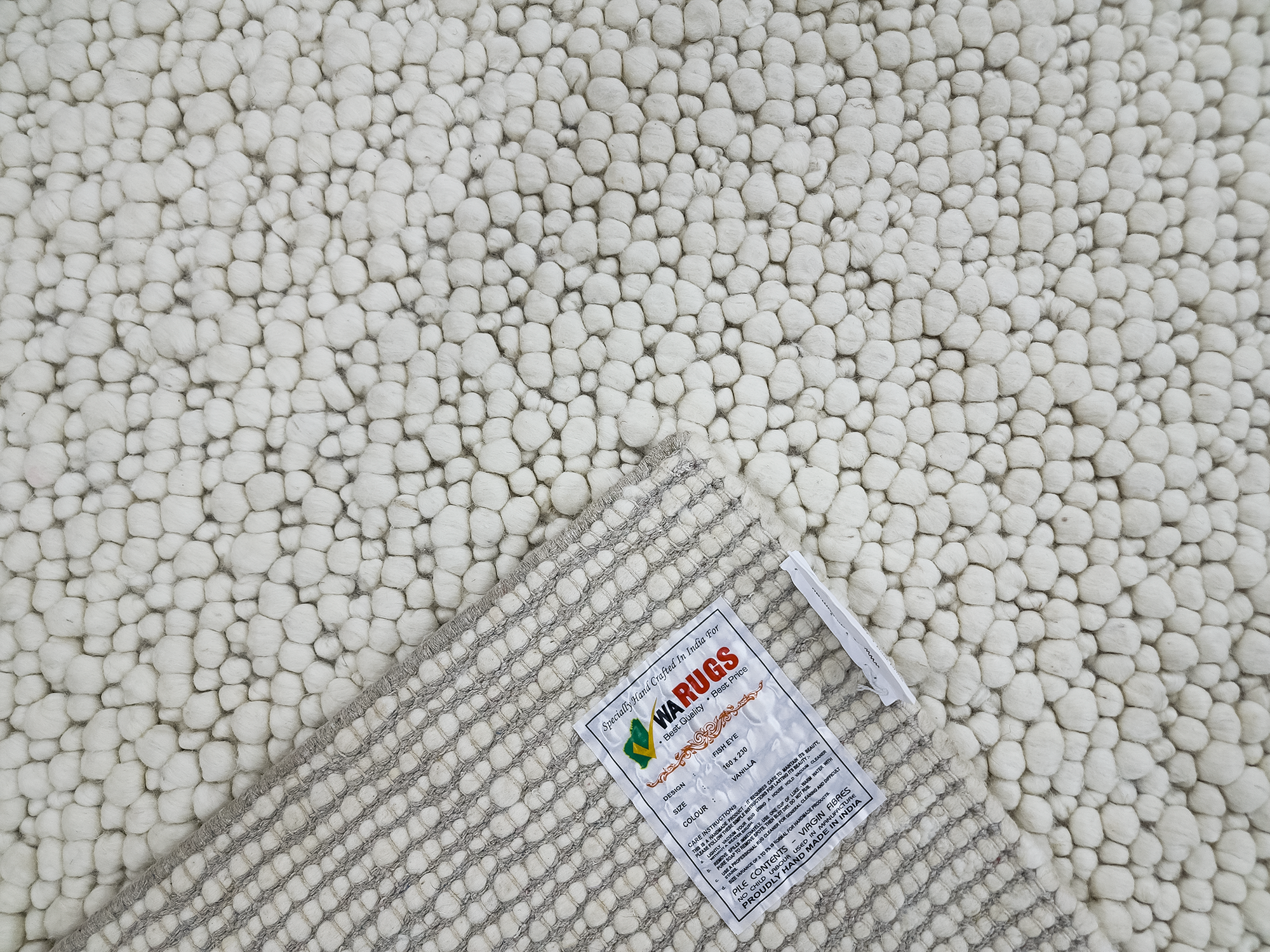 Fish eye -Vanilla (Wool rug)