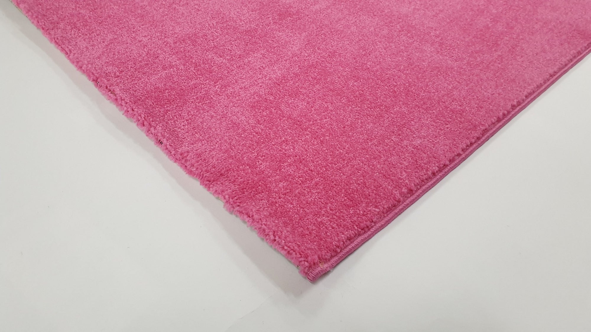 Frisee Plain Hot Pink