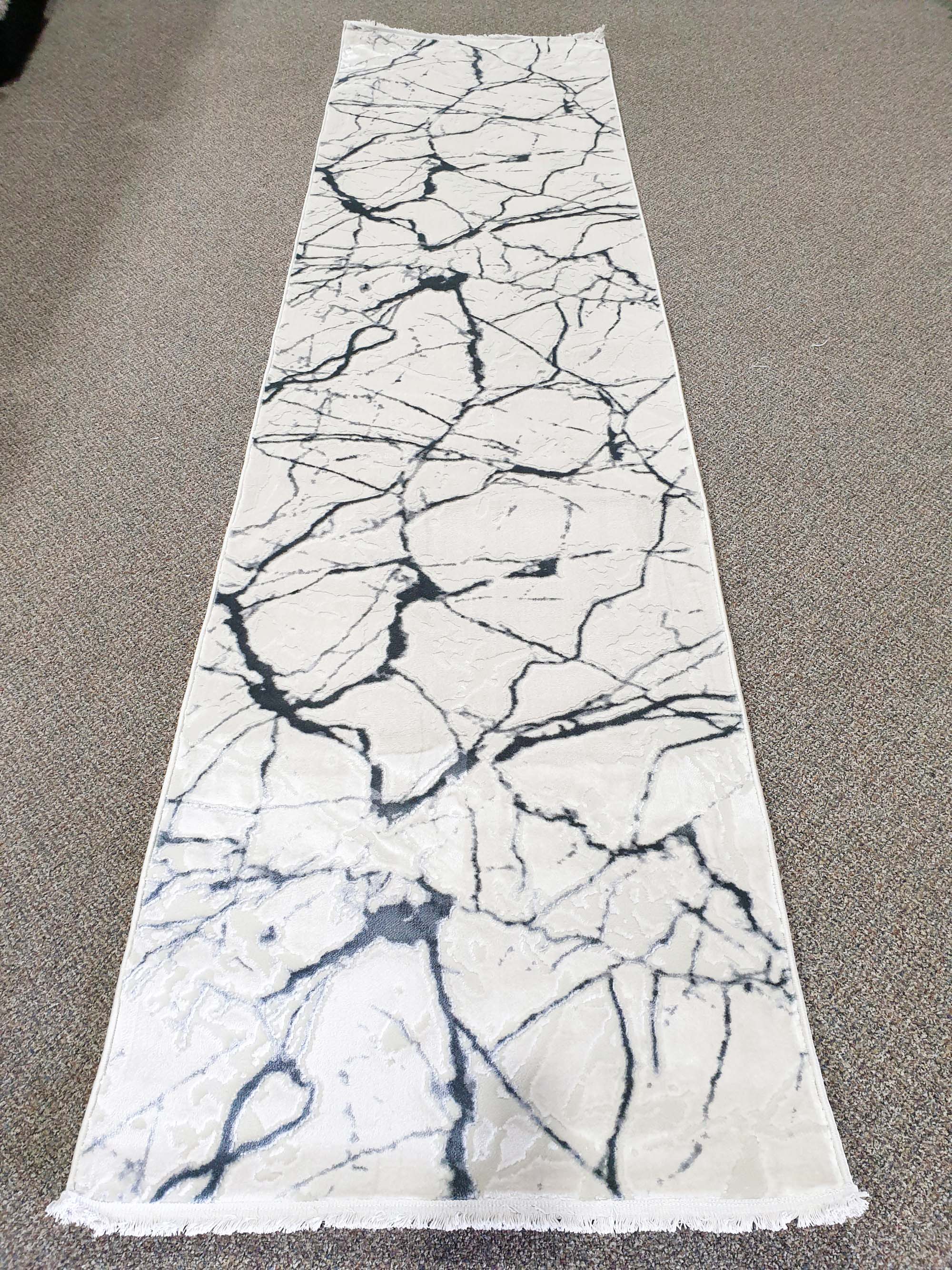 Divine 0093 White/Silver