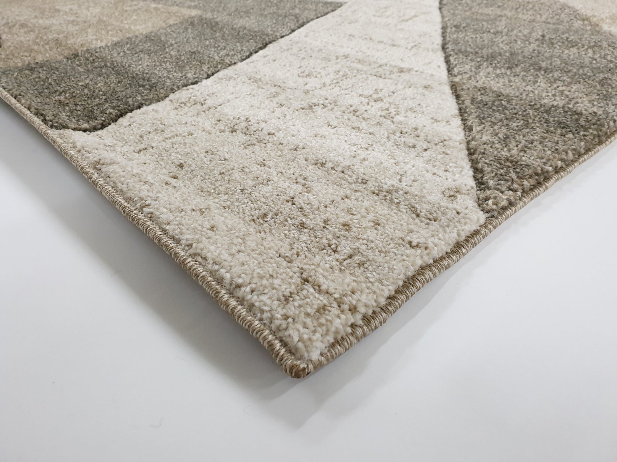 Omega C585A-FLD67 BEIGE/FUME