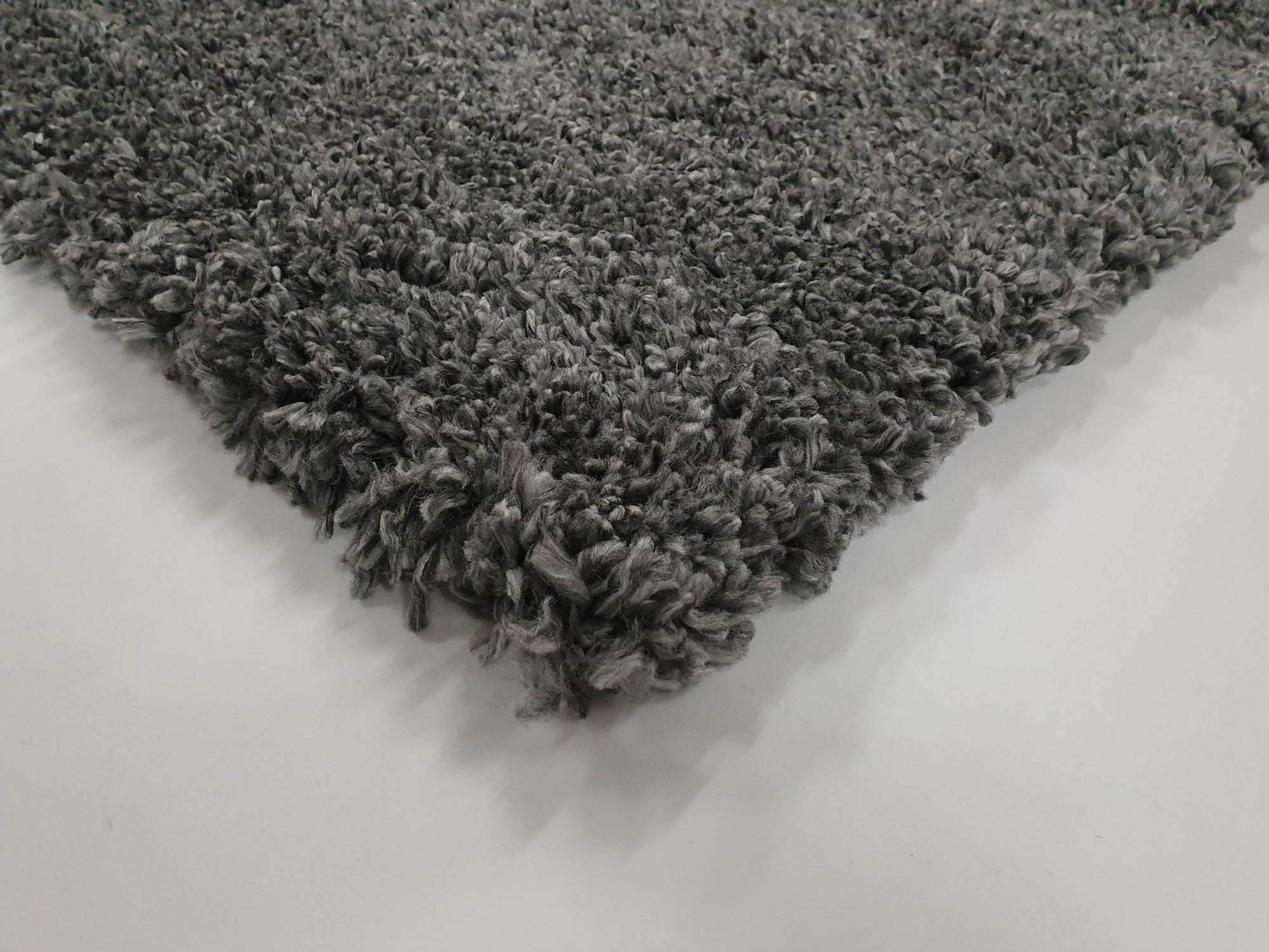 FIONA SHAGGY ANTHRACITE