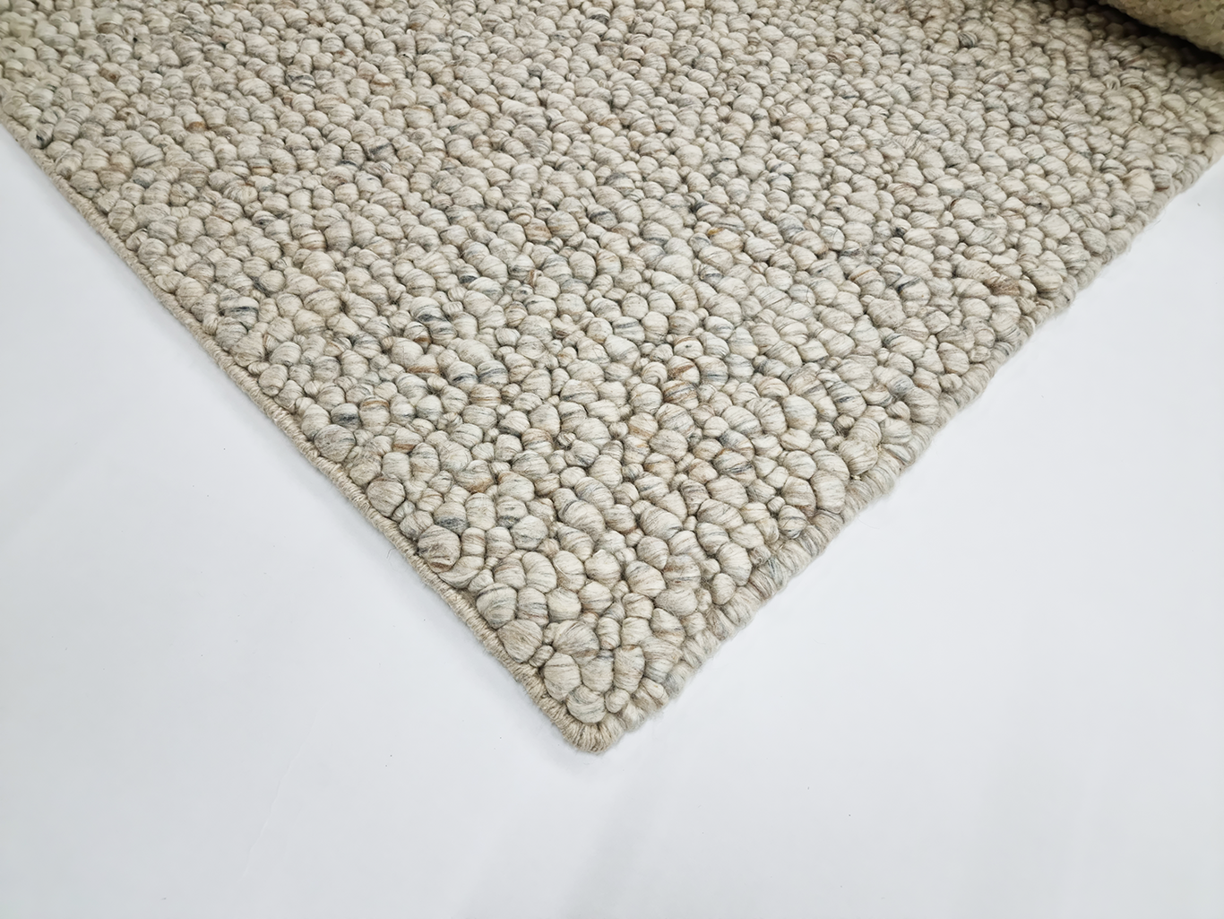 Fish eye -Vanilla (Wool rug)
