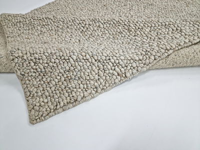 Fish eye -Vanilla (Wool rug)
