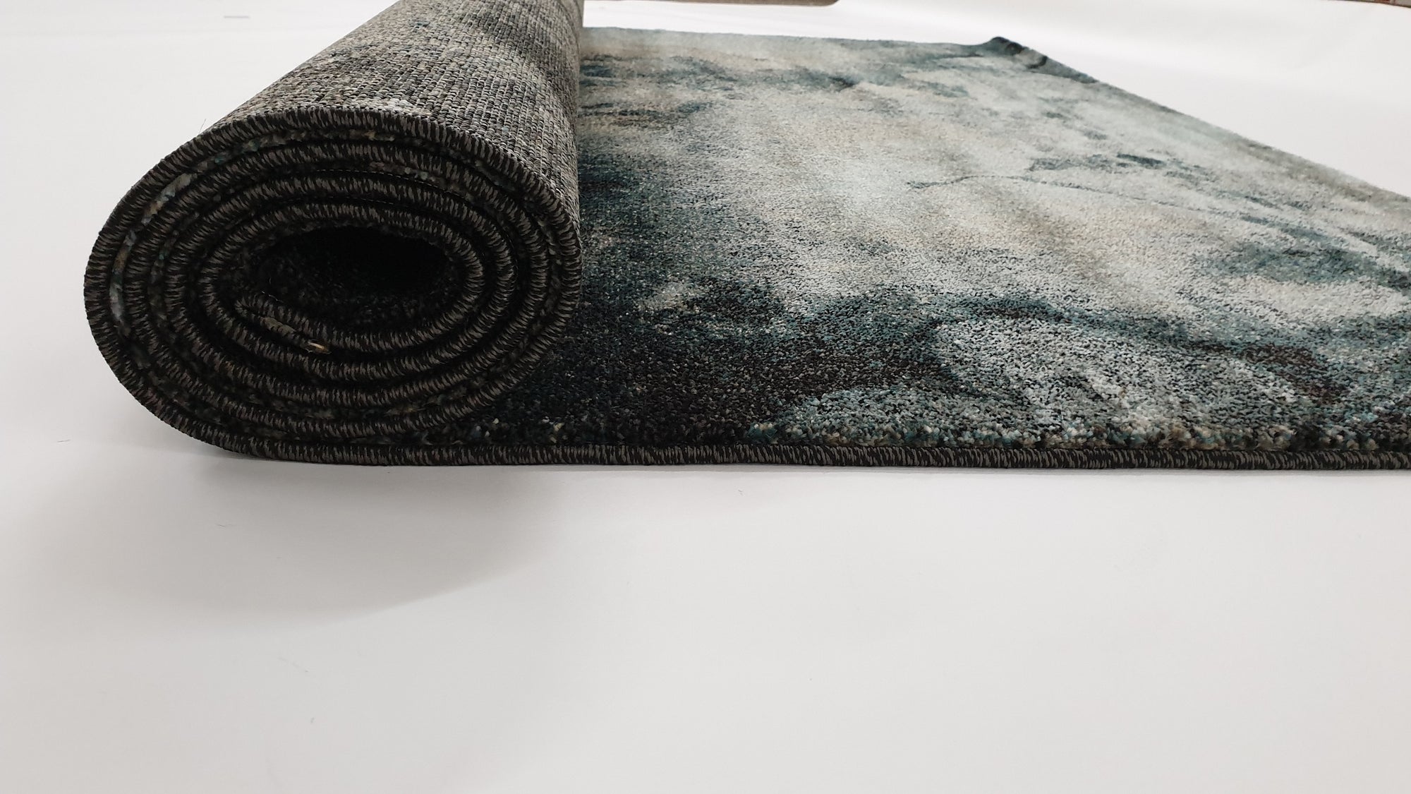 Genesis 173A FUME / POLY BLUE