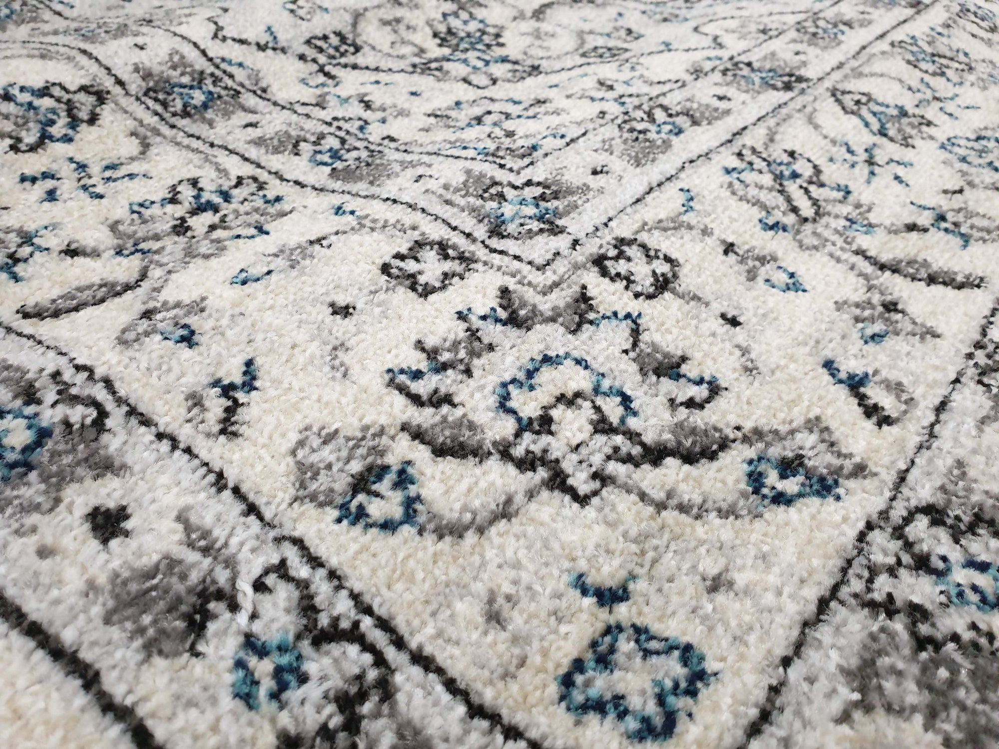 Gilan 628 Cream Blue