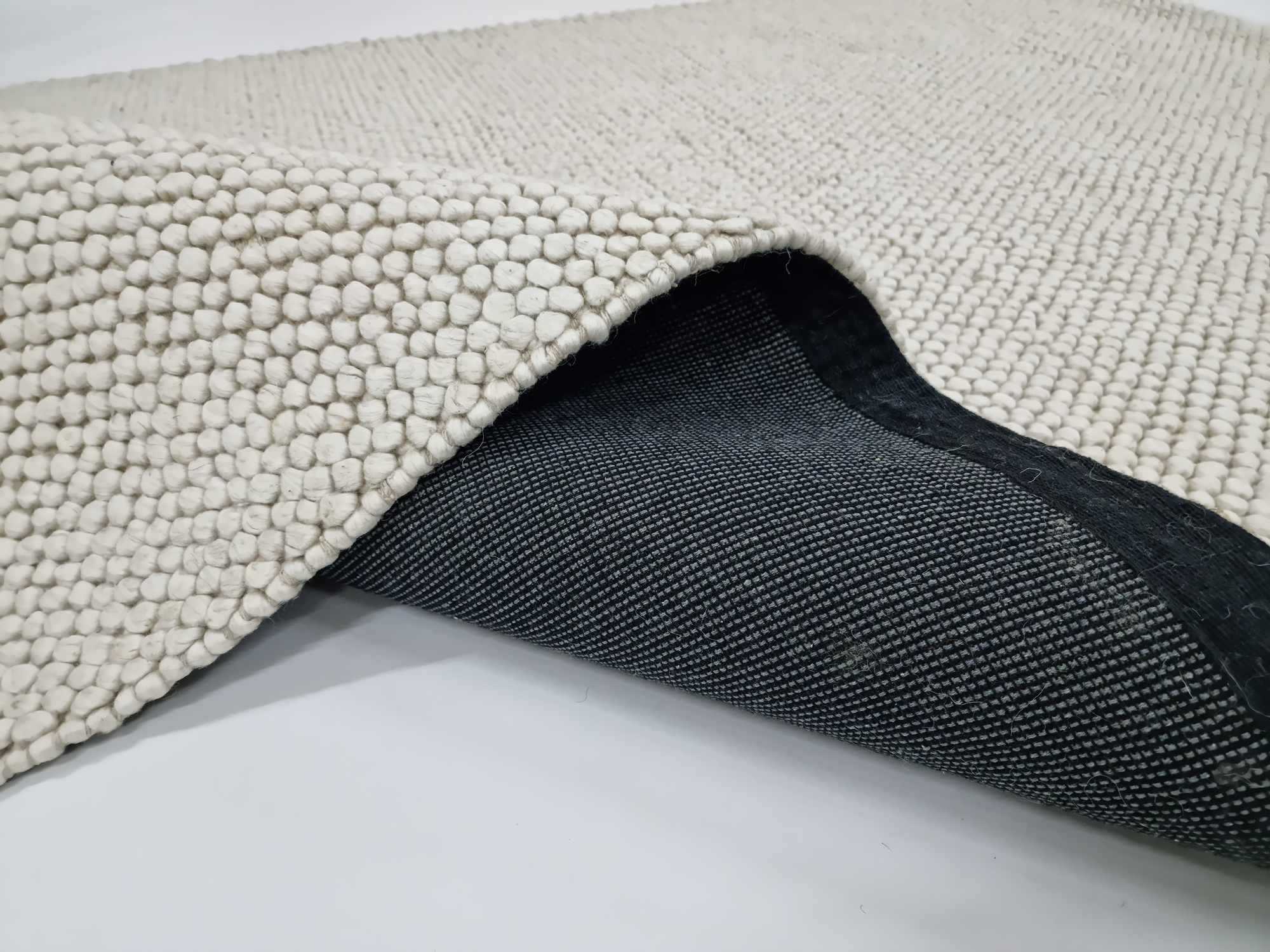 Loops Vanilla (Wool Rug)