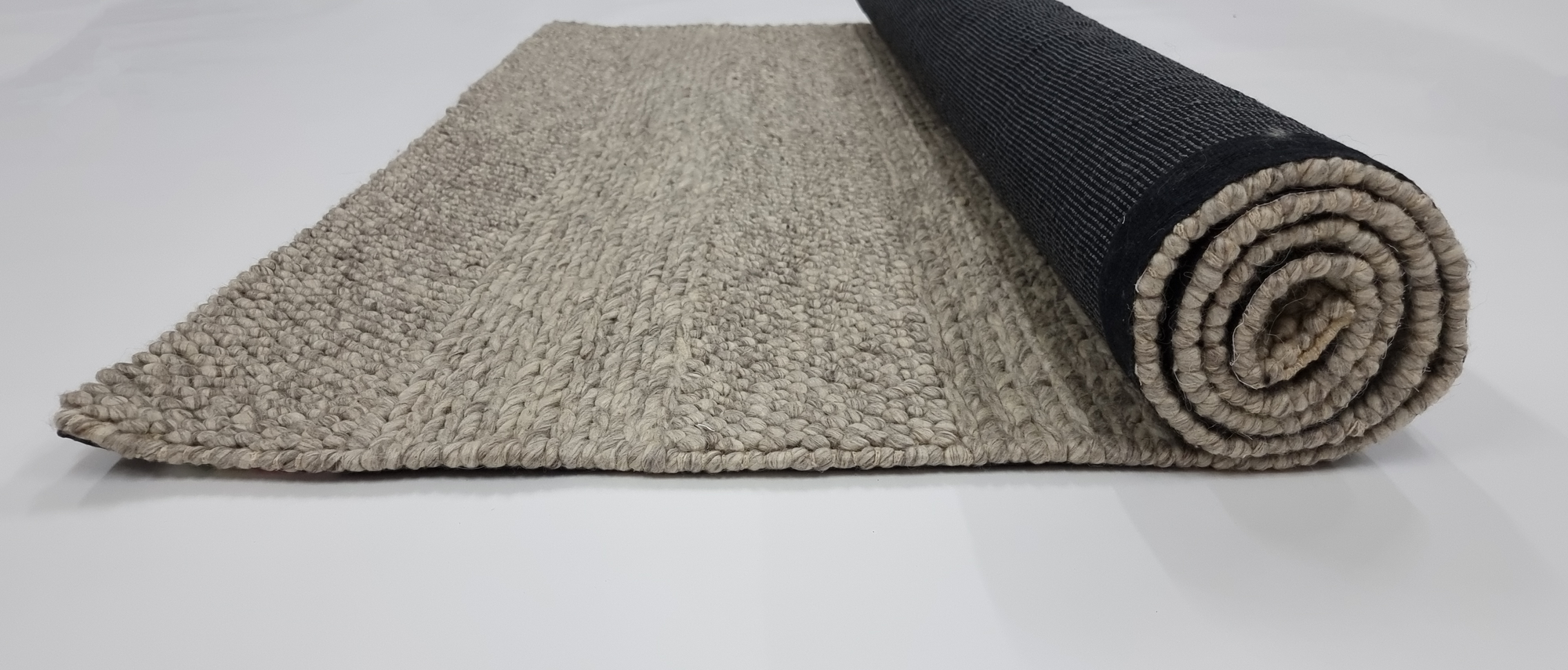 Ramona Monument (Wool Rug)