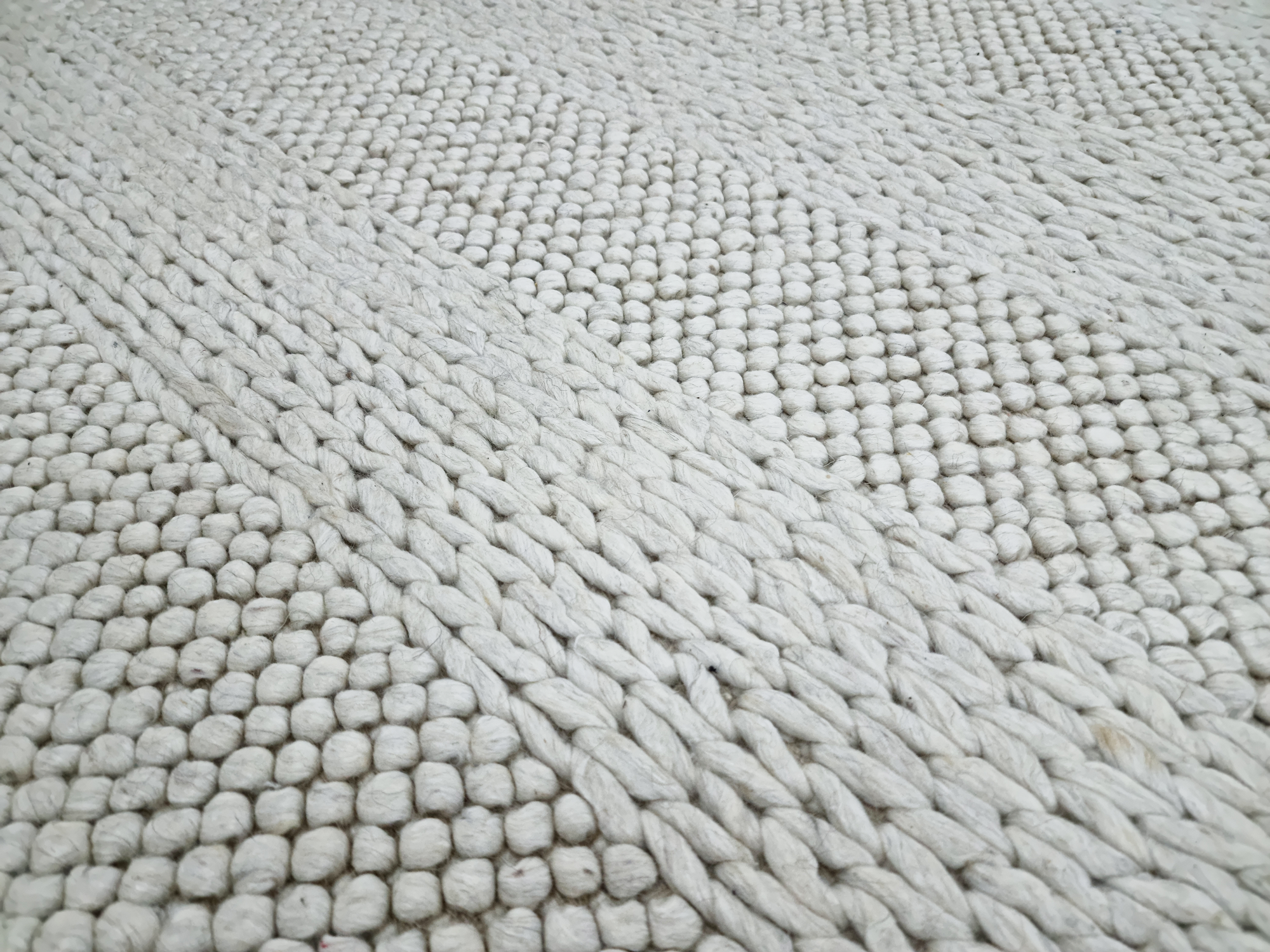 Ramona Vanilla (Wool Rug)