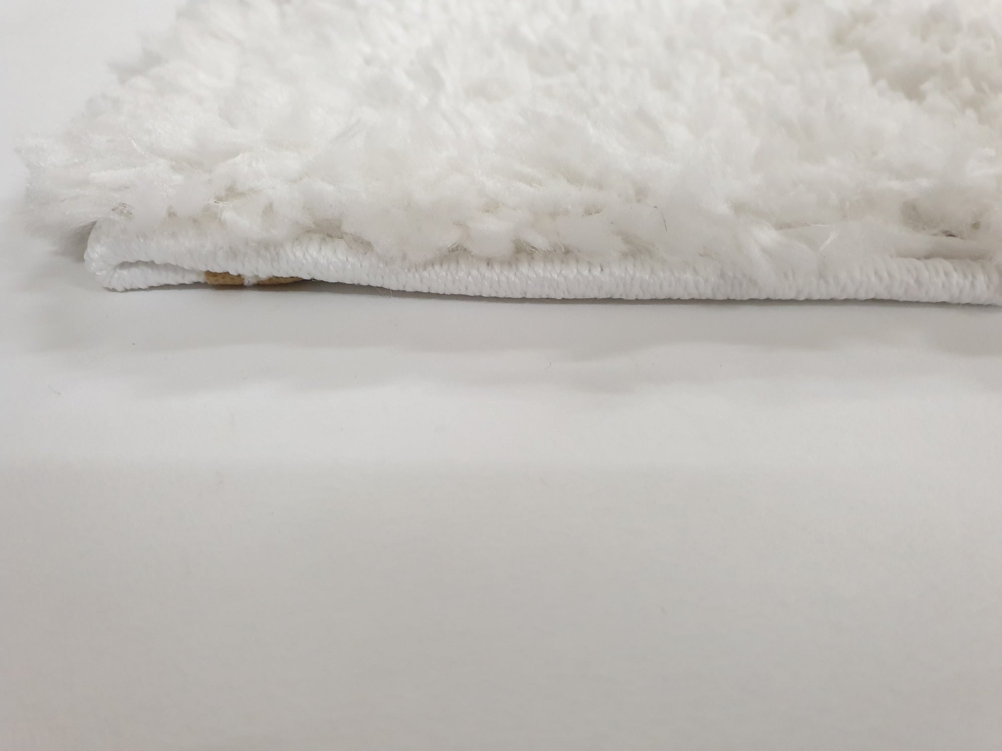 PANDORA SHAGGY WHITE