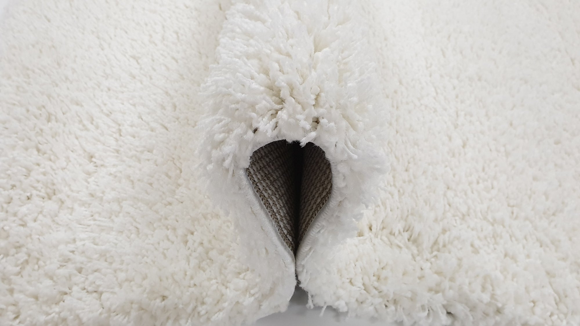 Twilight shaggy White