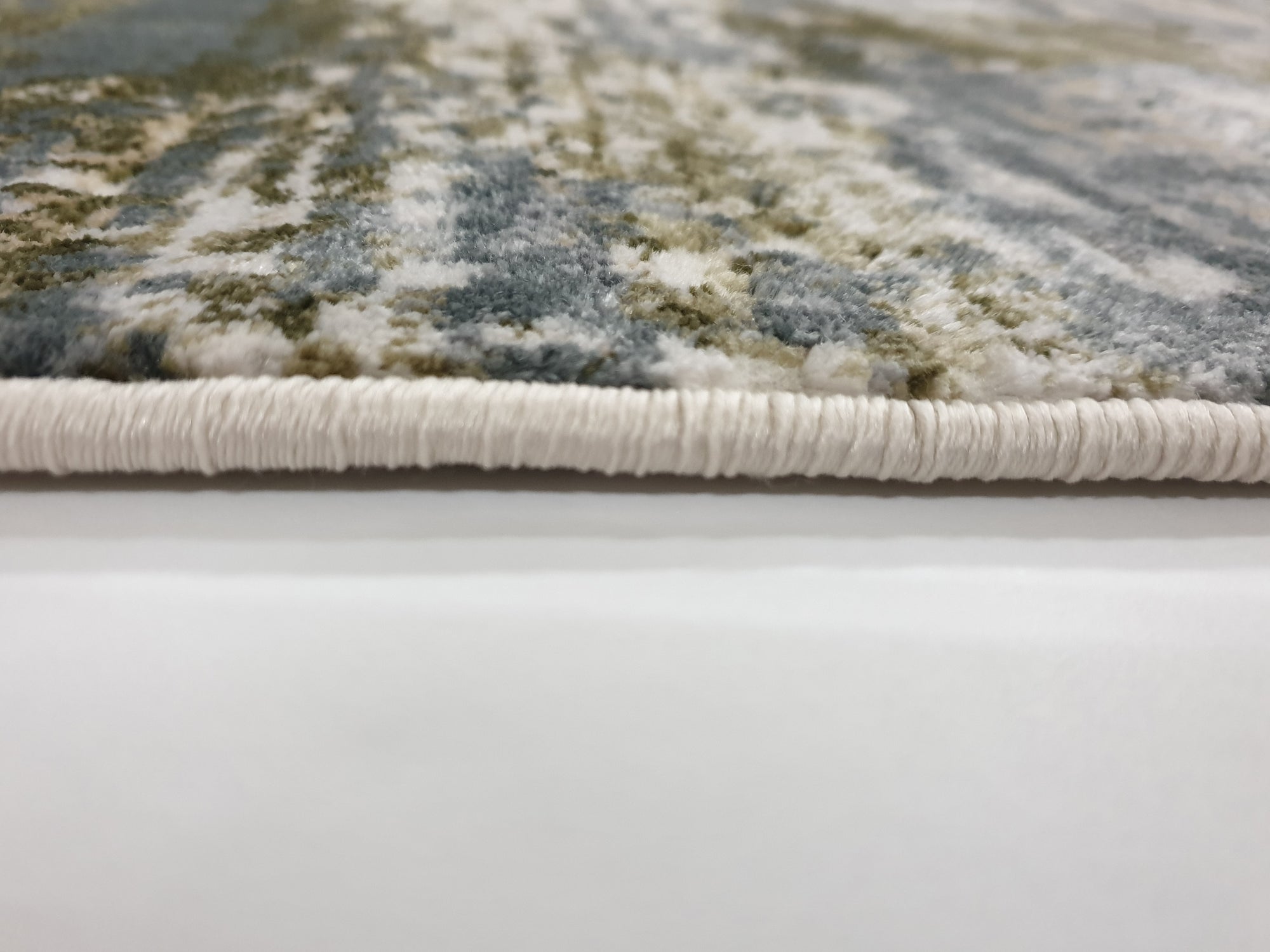 Divine 0272 L.Green/Silver