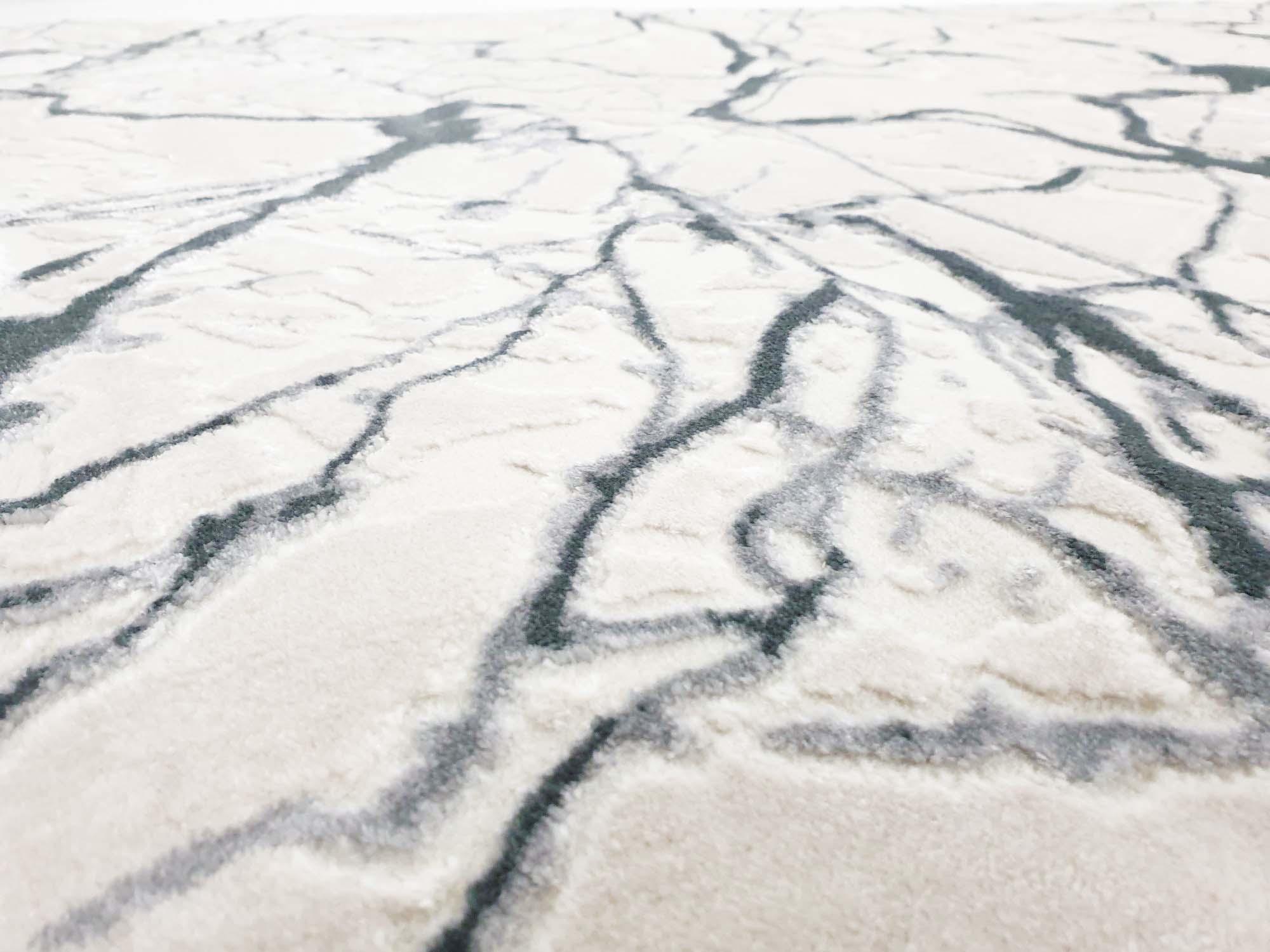 Divine 0093 White/Silver