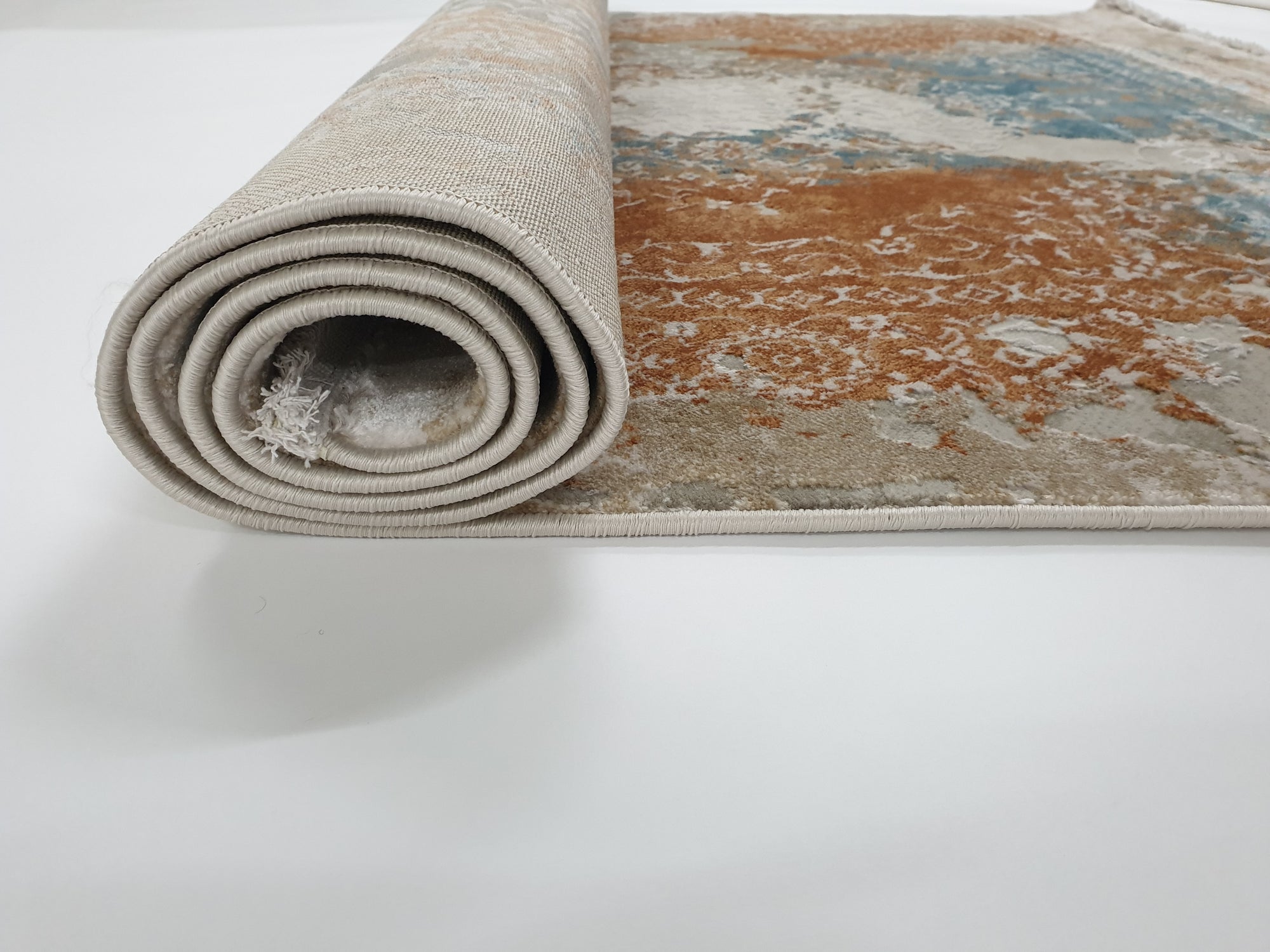 Divine 0219 Somon/White