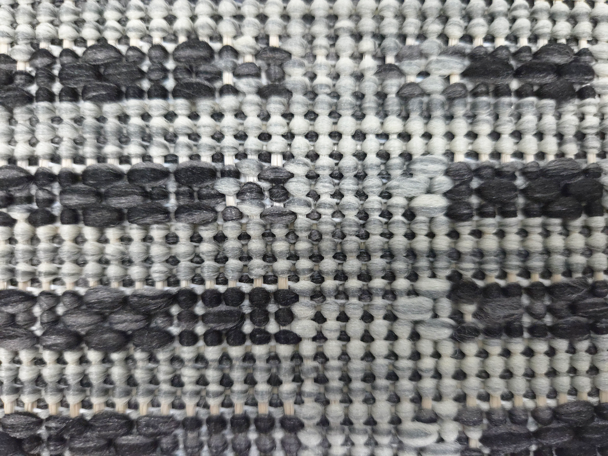 LUSH  1150 S. Grey S. Black