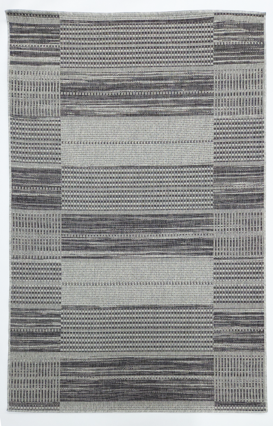 LUSH  1150 S. Grey S. Black