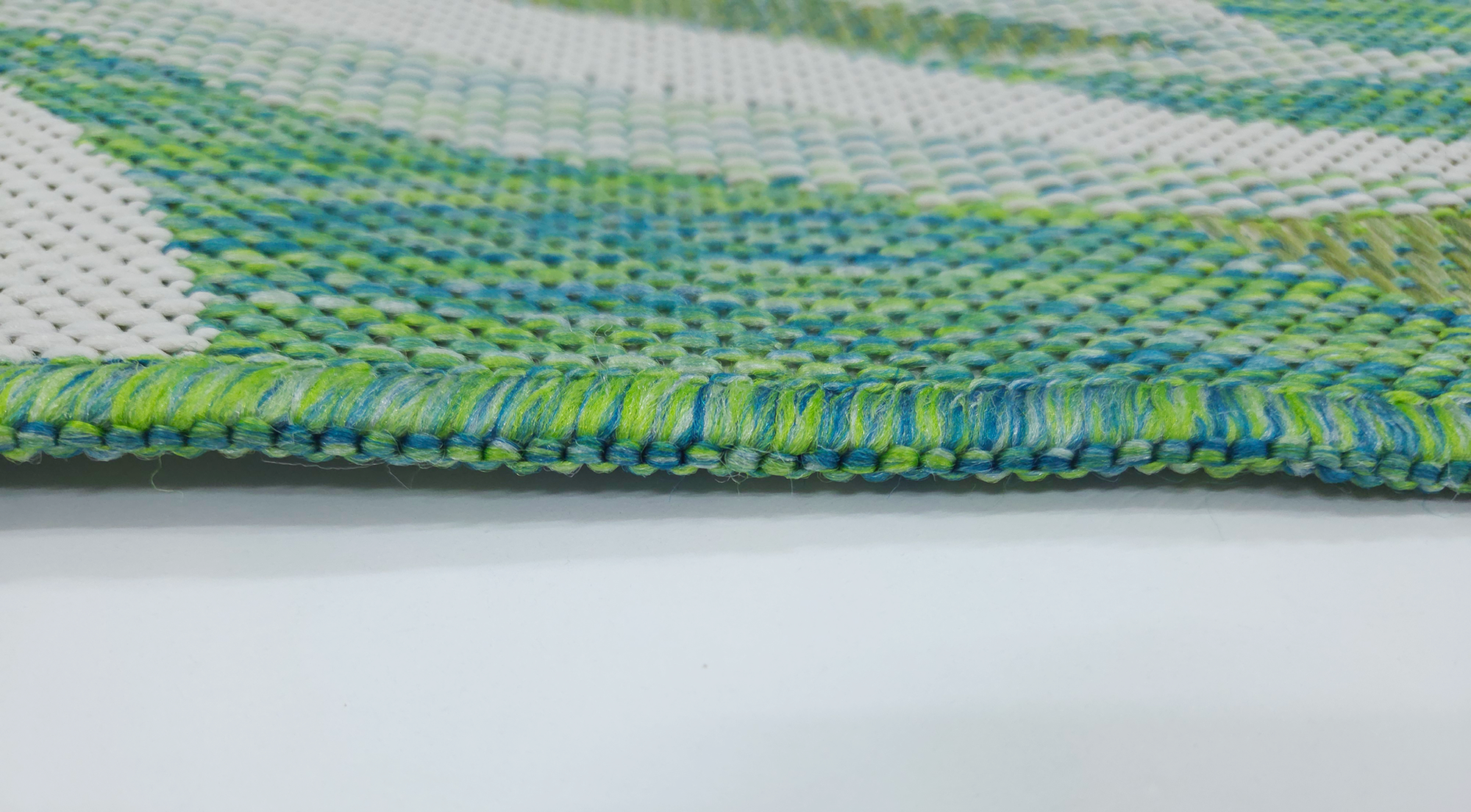 LUSH  1170 Green Blue Ecru S.PEA