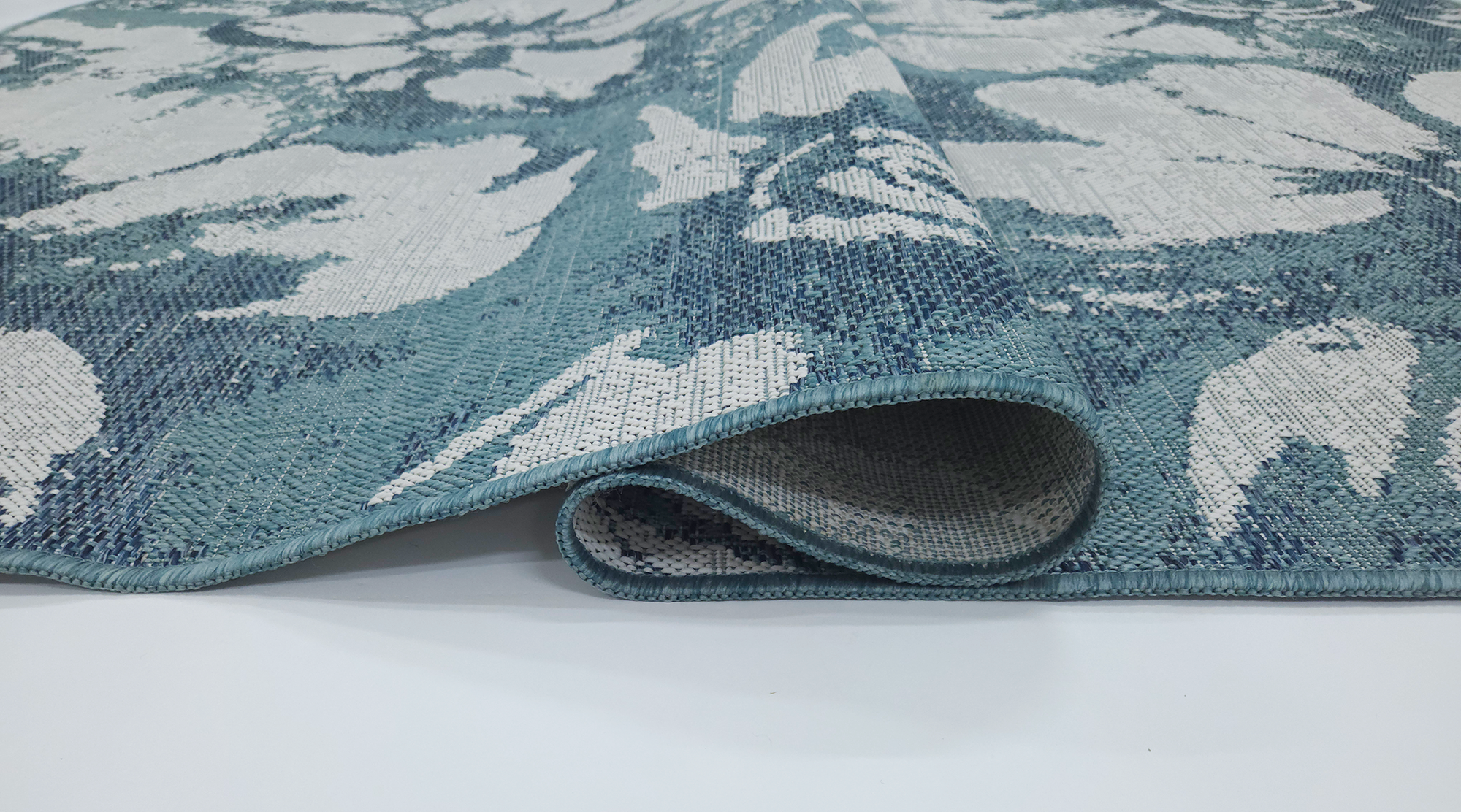 LUSH  1173 S. Aqua Ecru S.NAVY