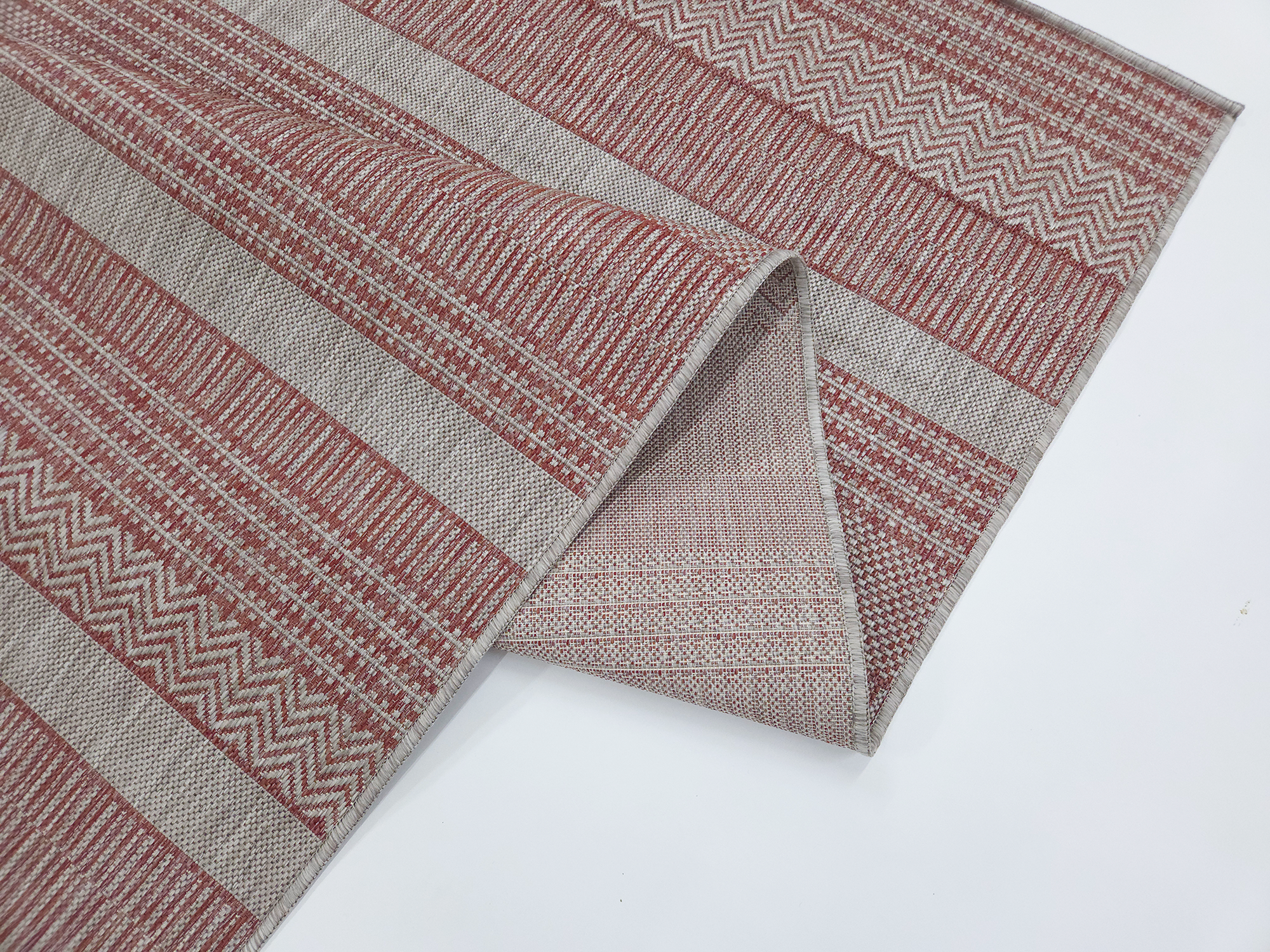 LUSH  1187 S. Beige S. Red