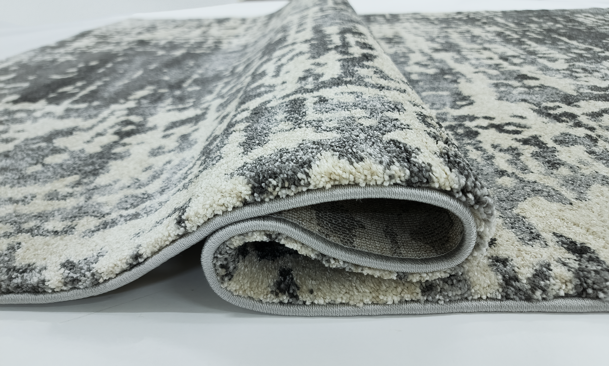 Sutton  18734 95 GREY
