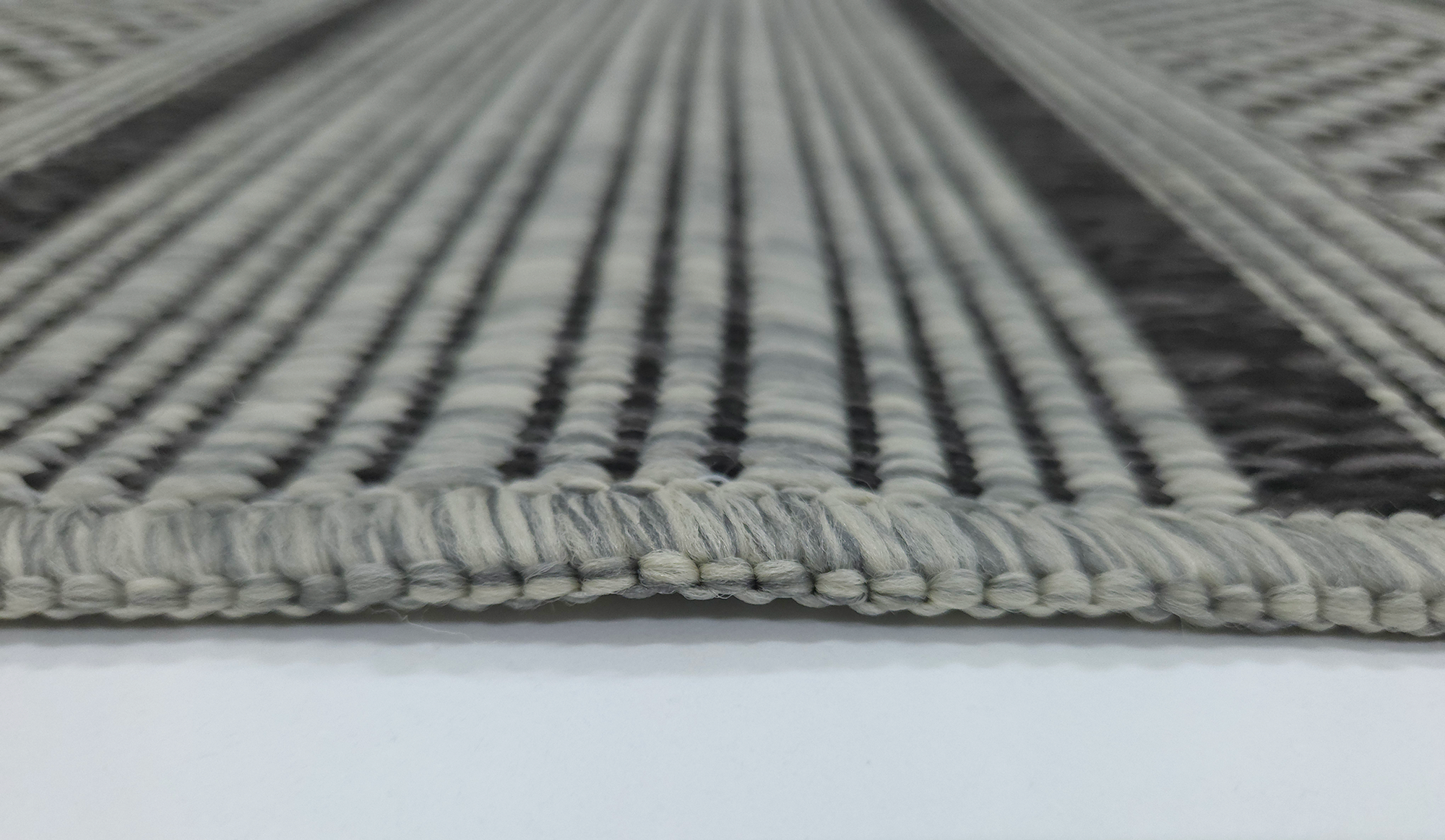 Coast 2235 S. Grey S. Black