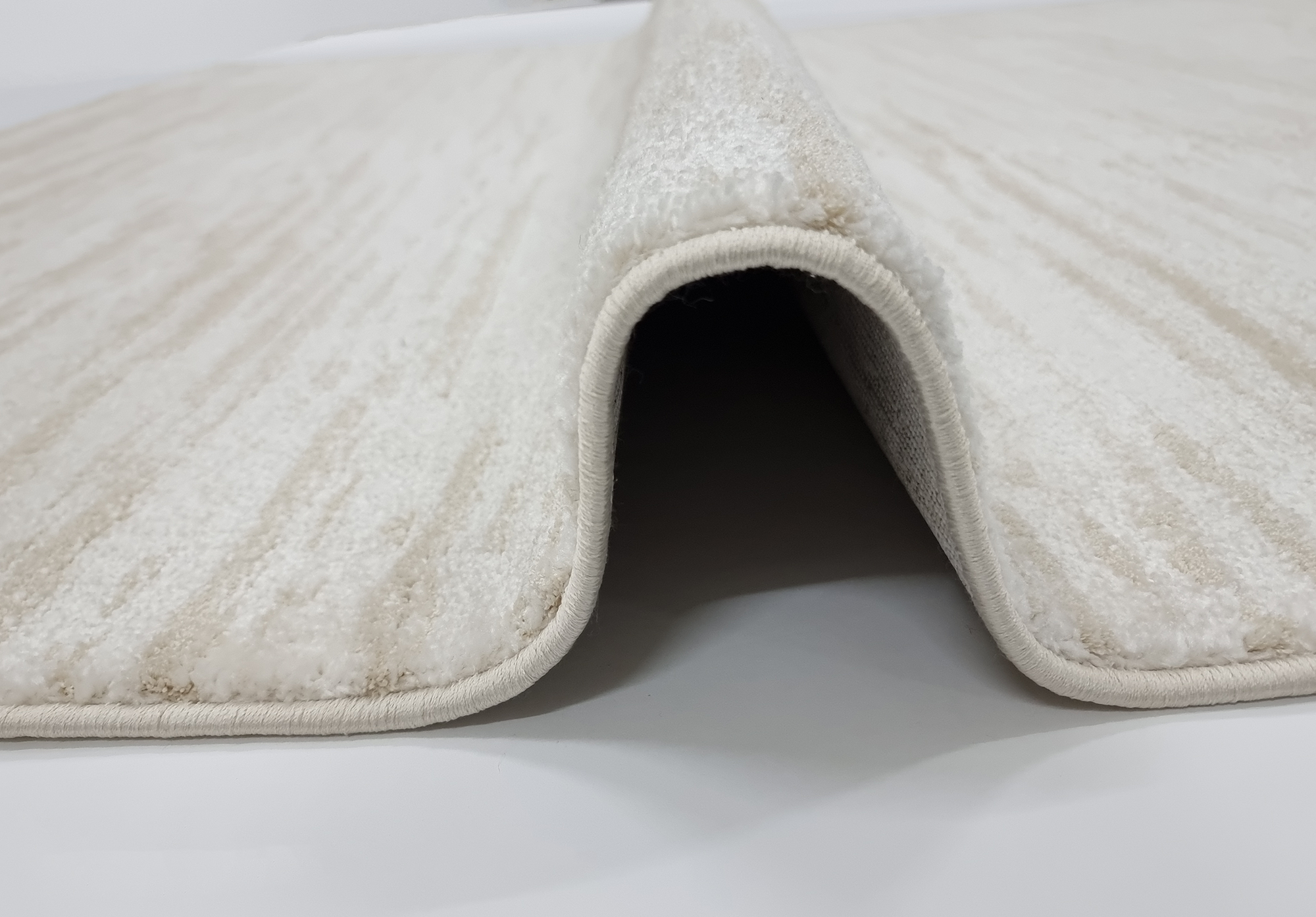 Celine 390 IVORY / PL.ECRU