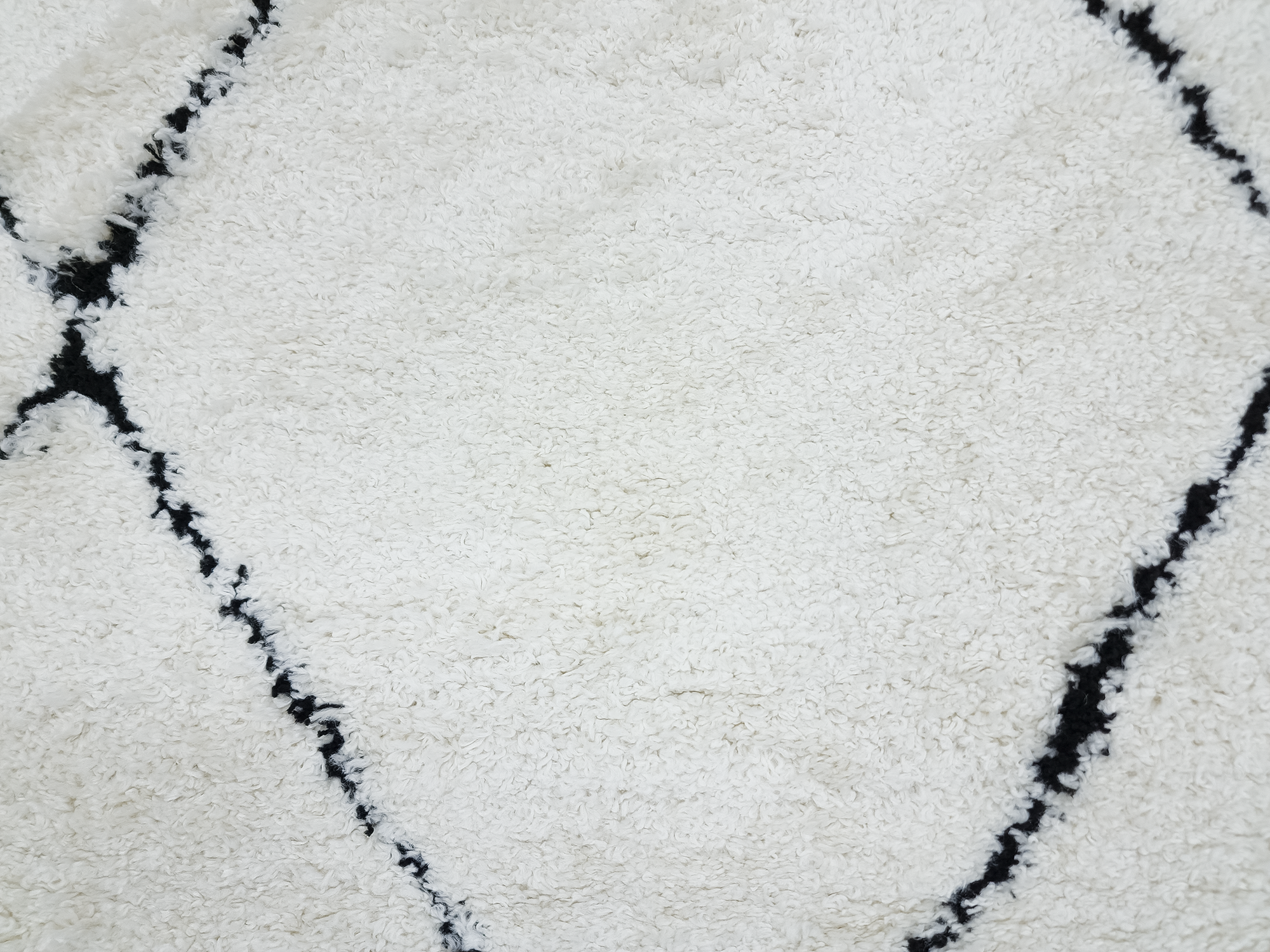 IDEAL SHAGGY  80260 390 WHITE BLACK (ROUND)