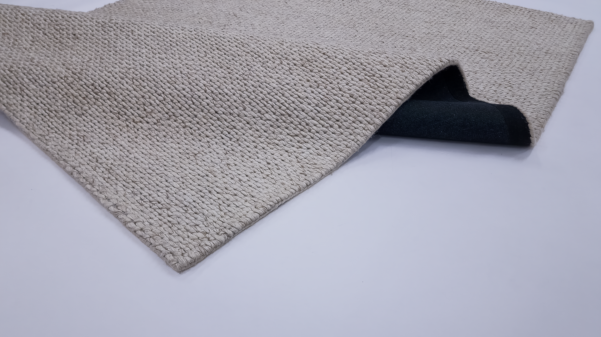 ARGYLE CREAM-WOOL &  POLYESTER