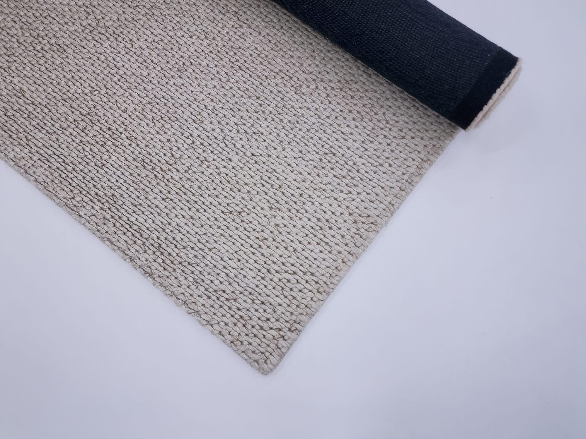 ARGYLE CREAM-WOOL &  POLYESTER