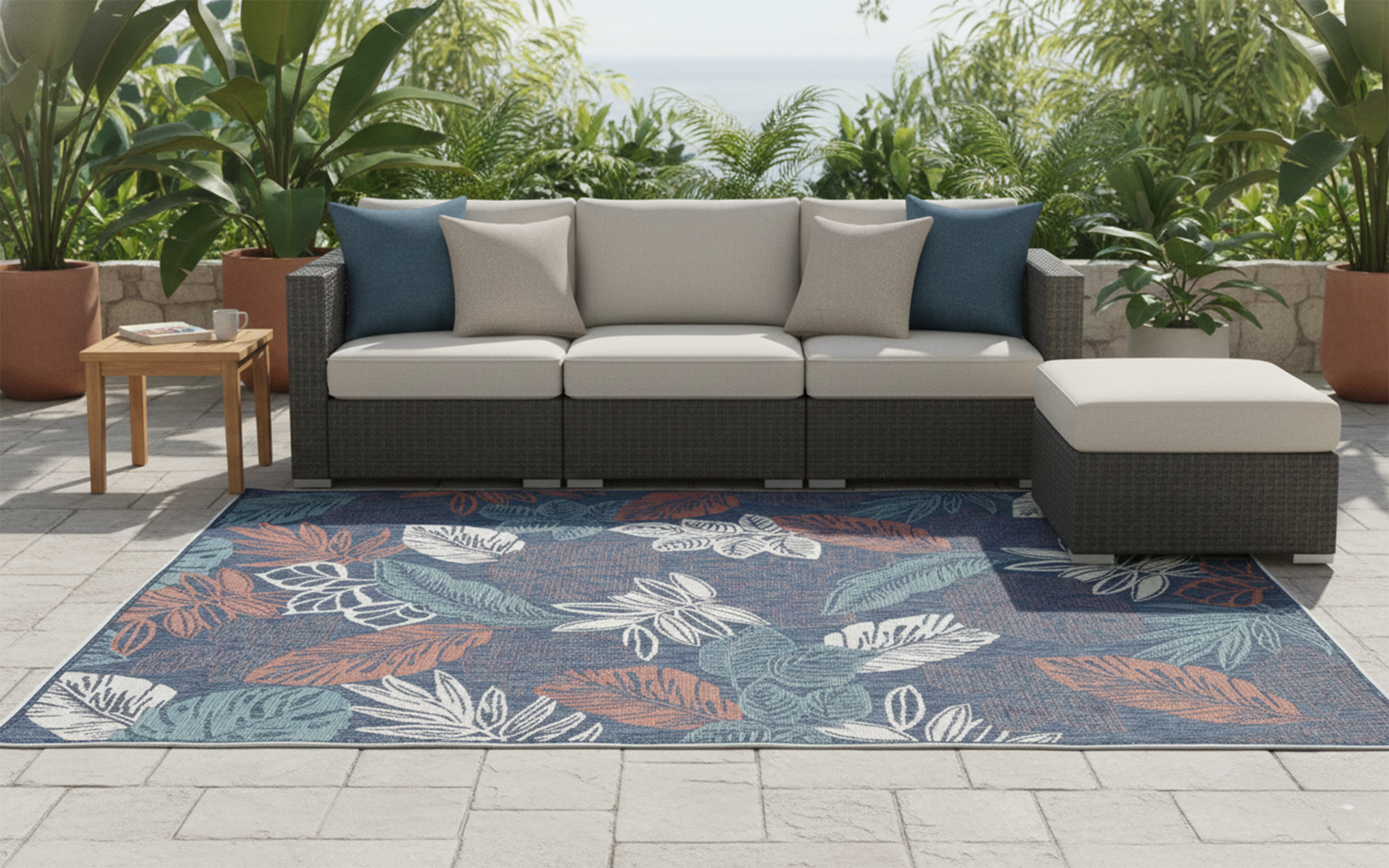 Flora 1111 S. Navy Ecru S.AQUA