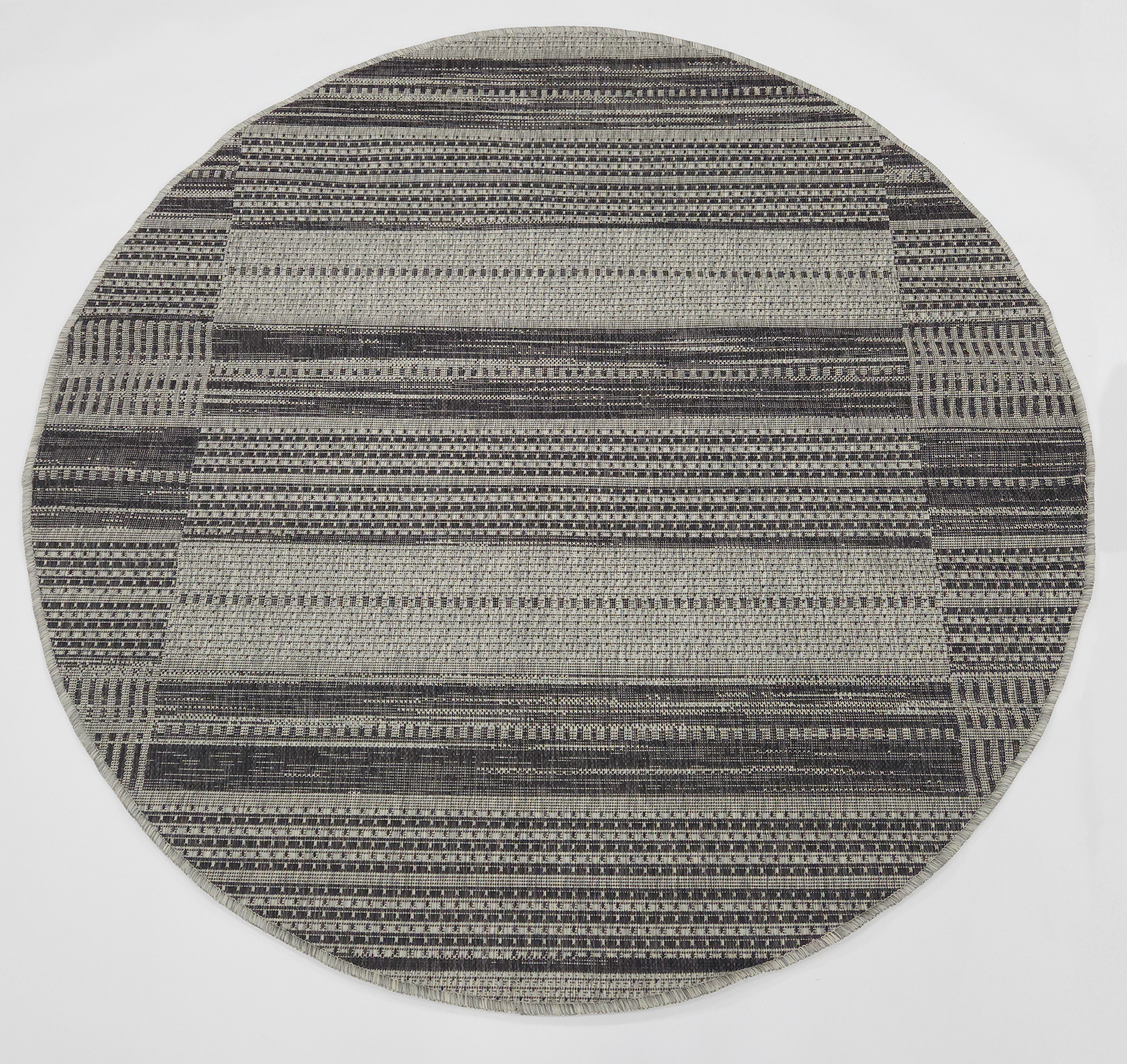 LUSH  1150 S. Grey S. Black