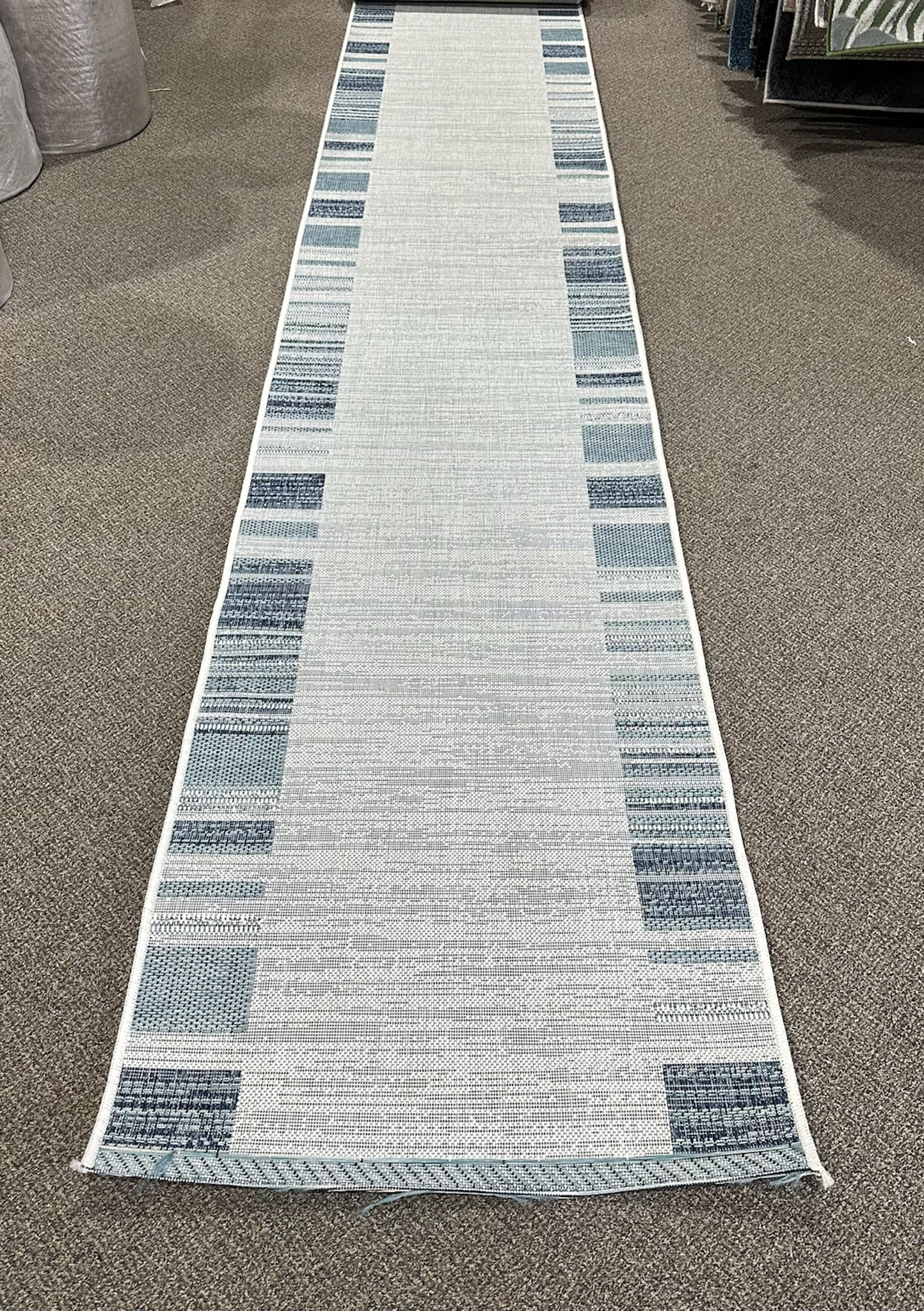 LUSH  1179 Ecru S. Navy S.AQUA