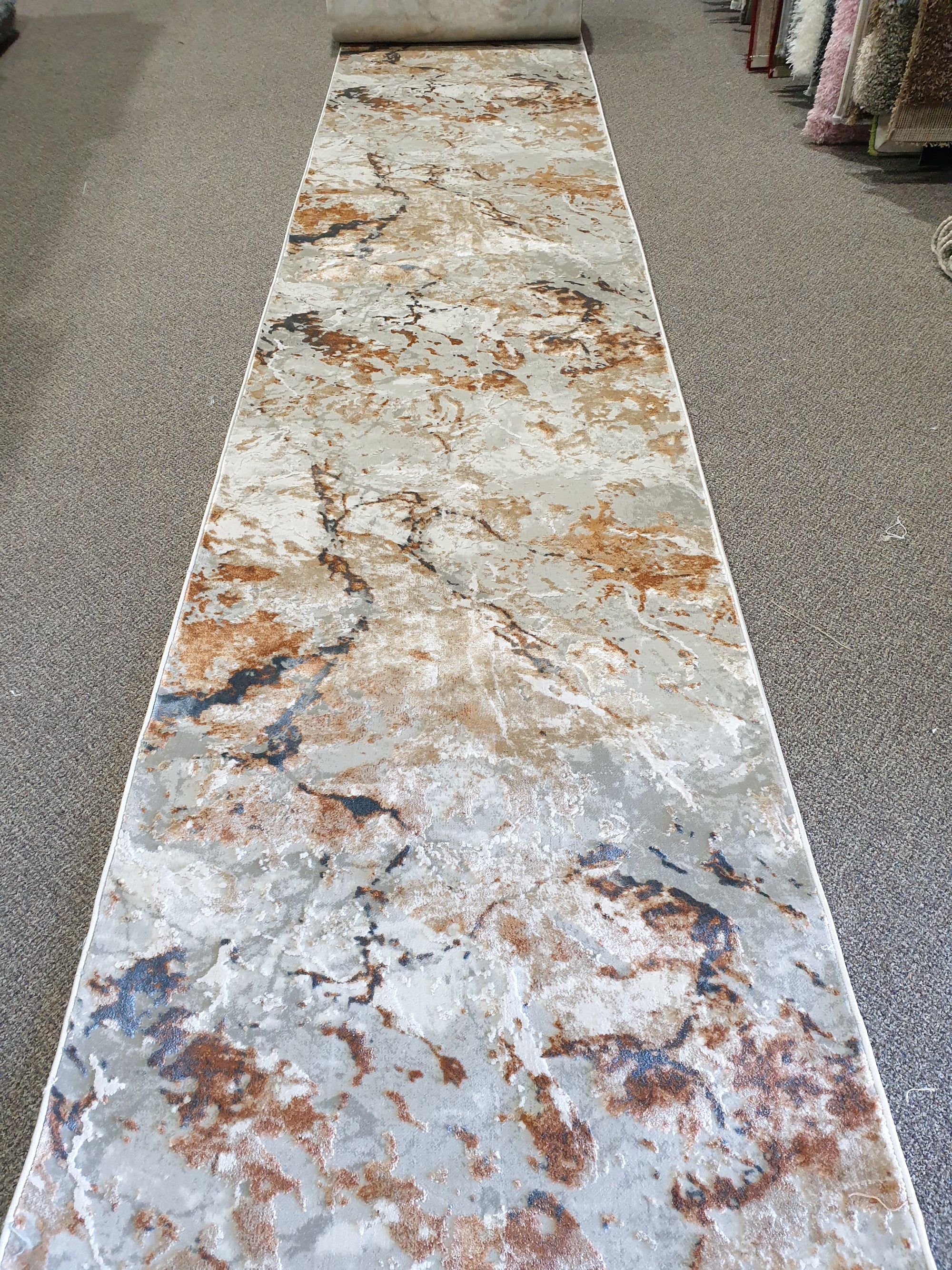 Divine 0083 D.beige/White