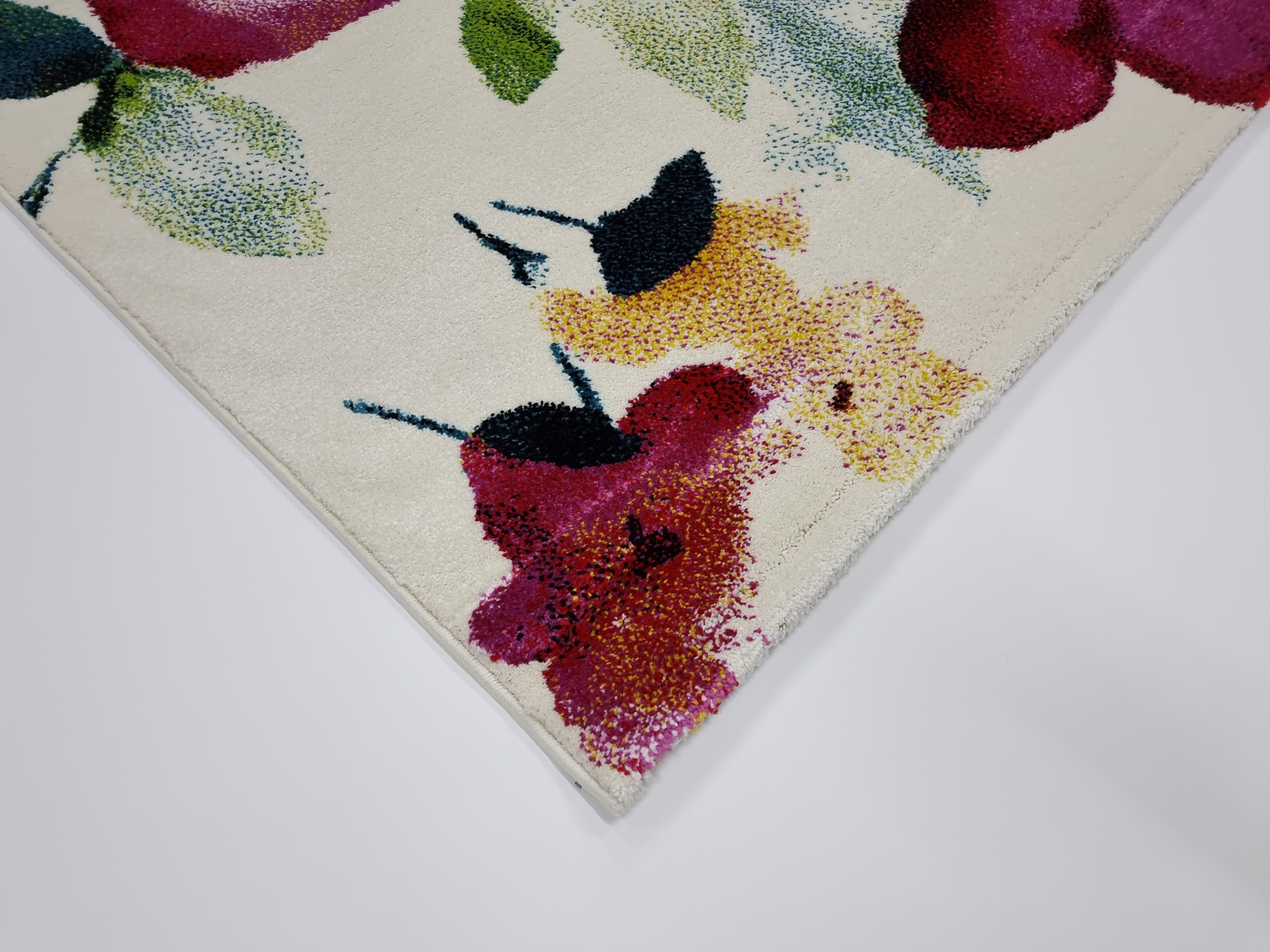 Bonita  222 WHITE/LILAC